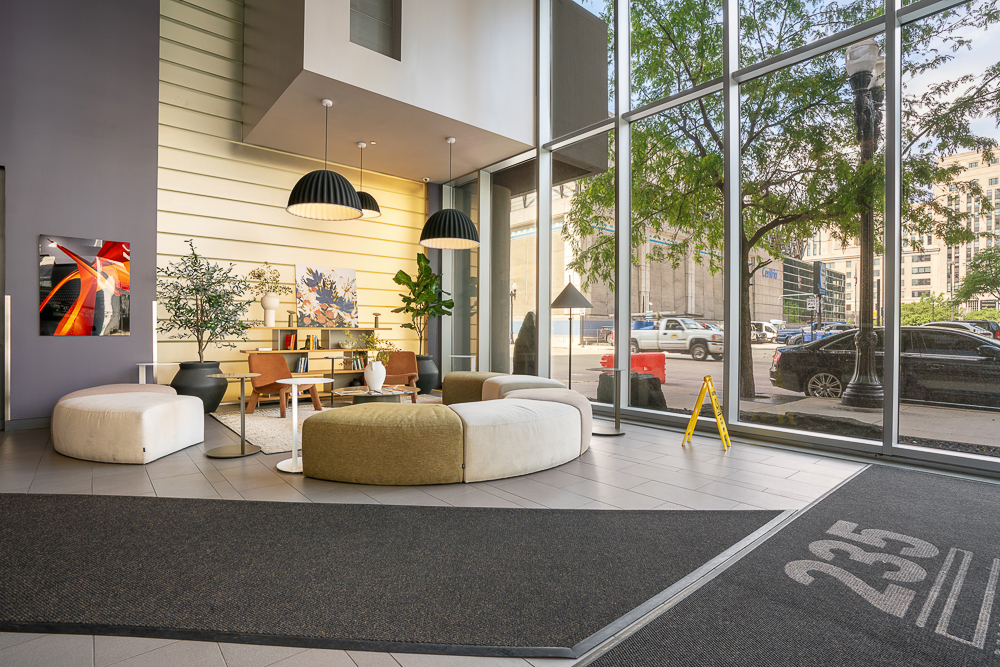 235 W Van Buren Street Unit: 3807