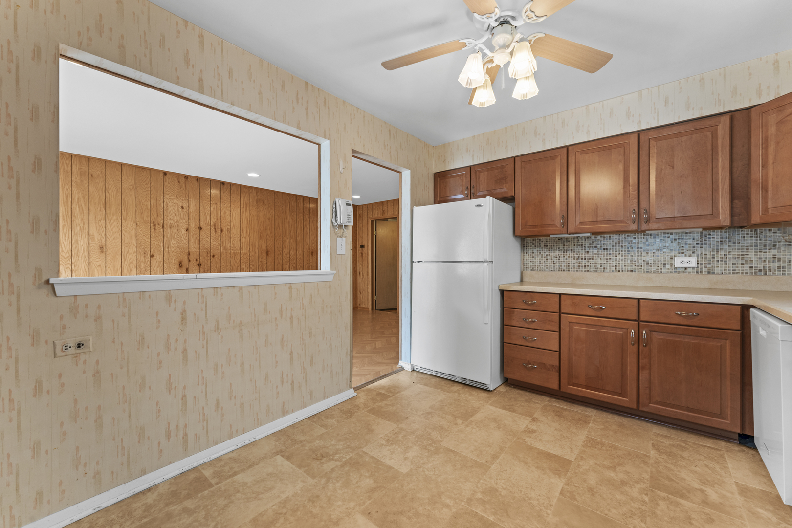 9435 Meadow Lane