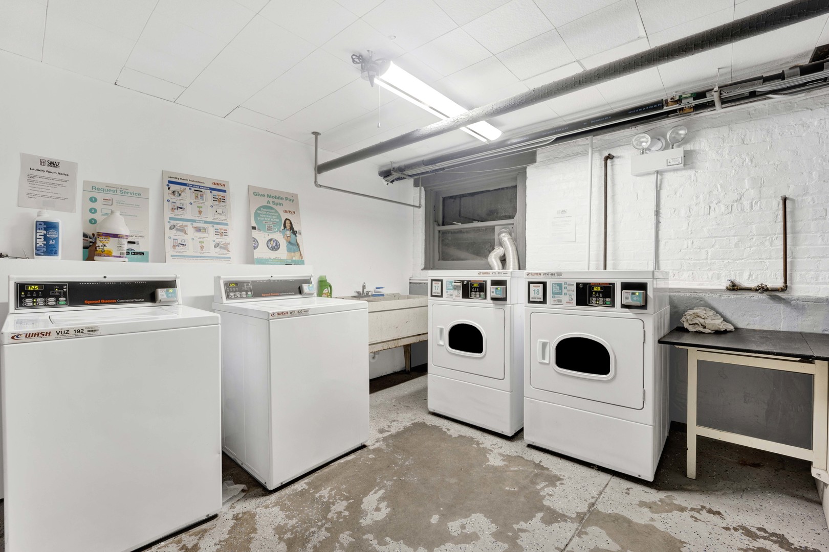 2109 W Eastwood Avenue Unit: G
