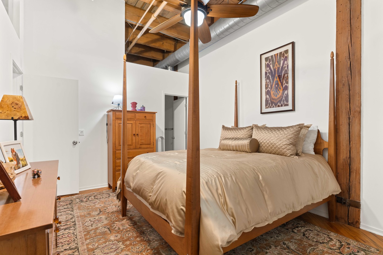 616 W Fulton Street Unit: 503