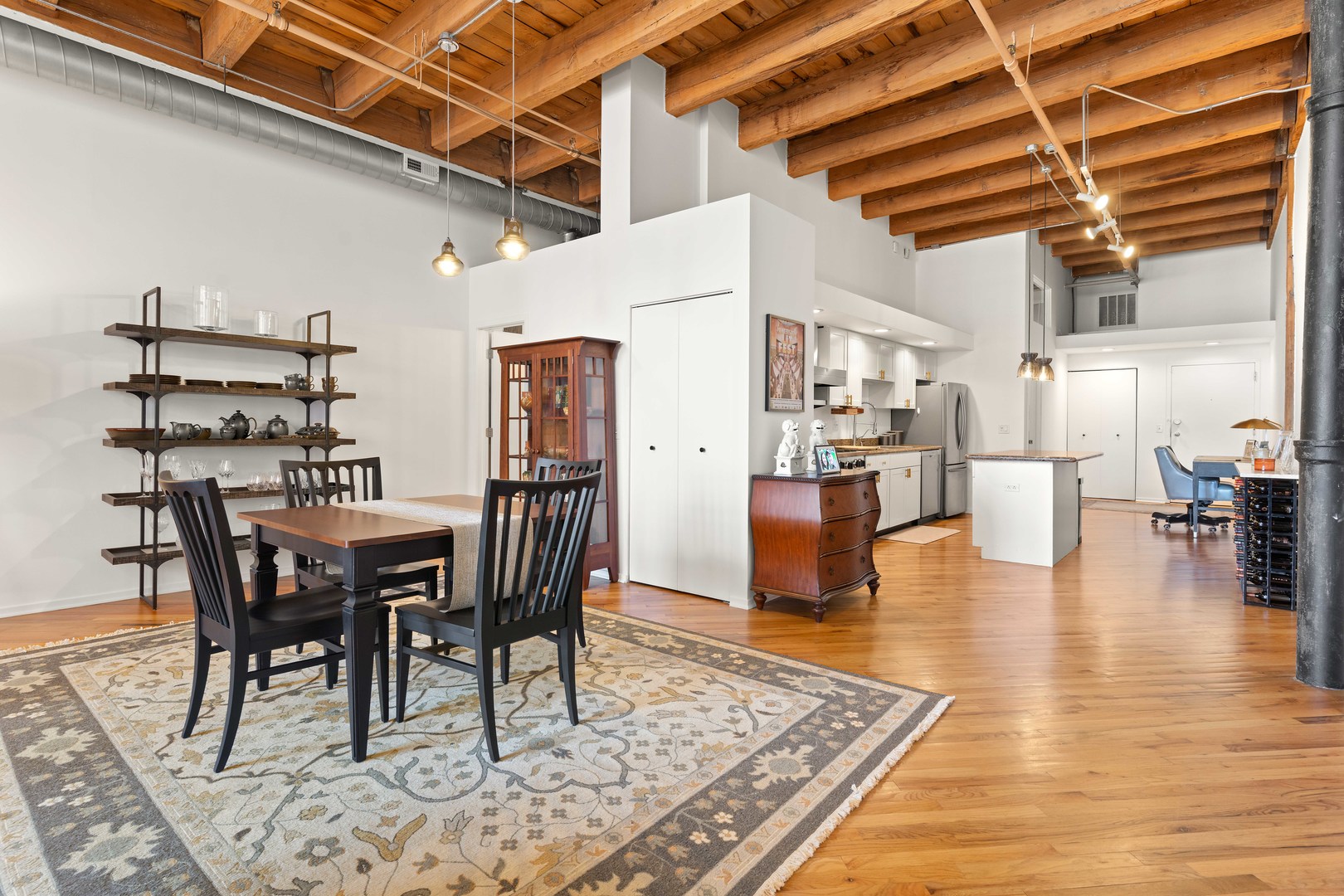 616 W Fulton Street Unit: 503