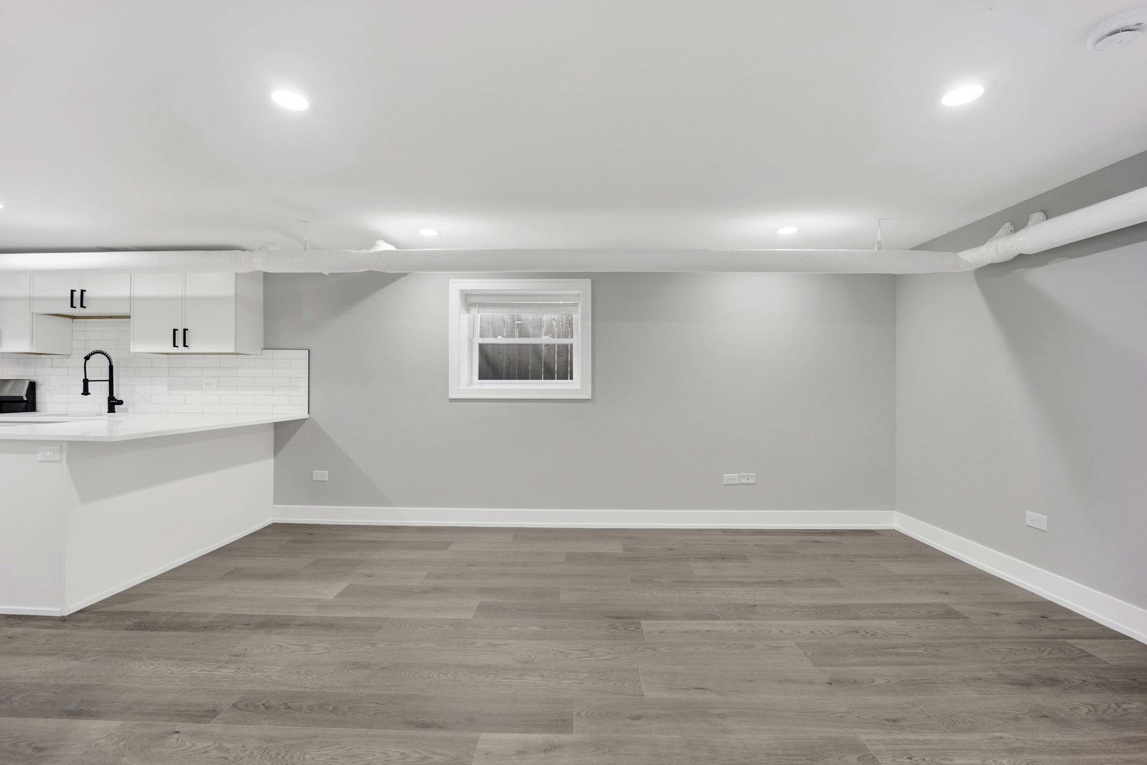 2109 W Eastwood Avenue Unit: G