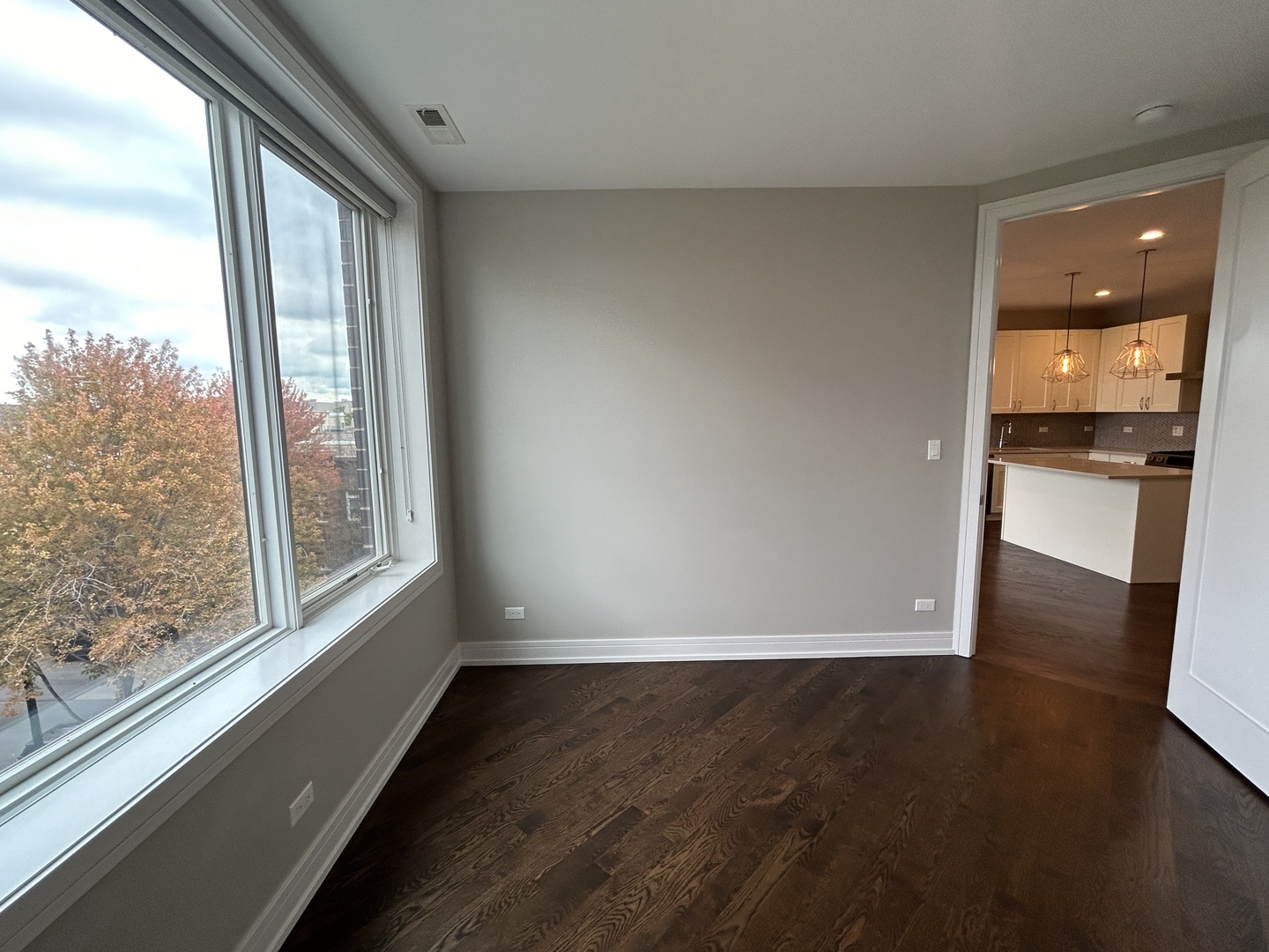 2303 W Wilcox Street Unit: 4N