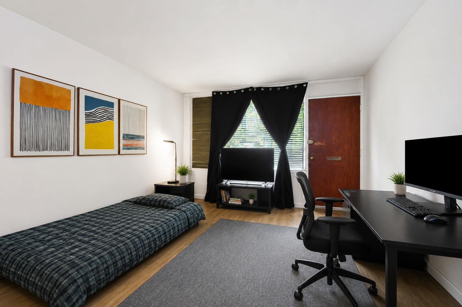 235 W Eugenie Street Unit: G10