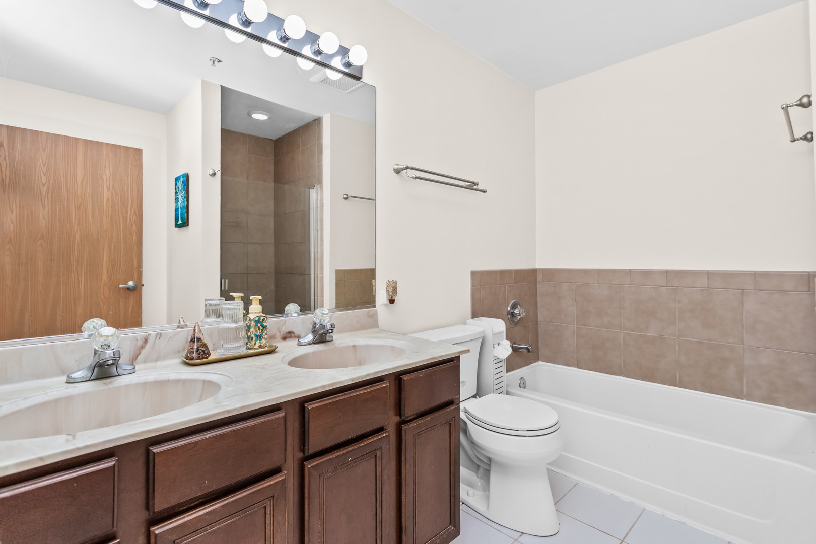 515 Main Street Unit: 401