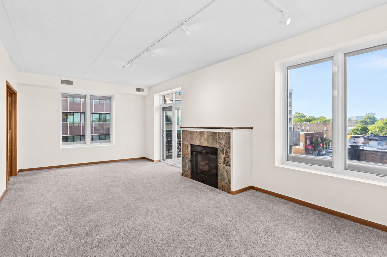 515 Main Street Unit: 401