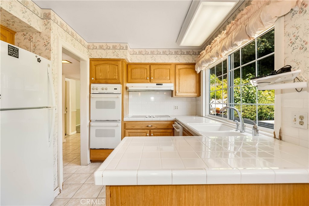 26546 Alicante Drive