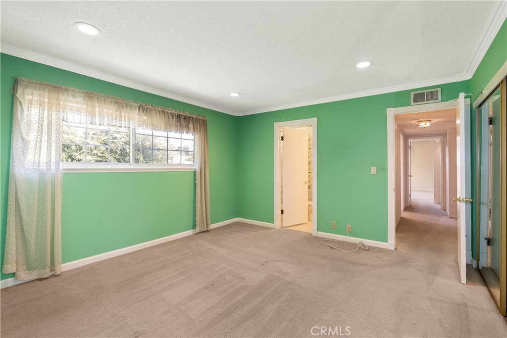 26546 Alicante Drive