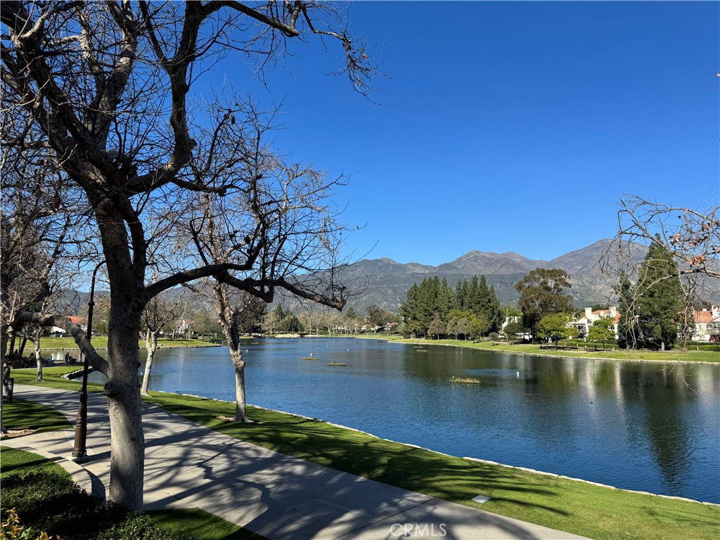 26 Montana del Lago