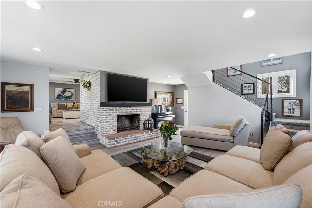 4203 Francis Ave