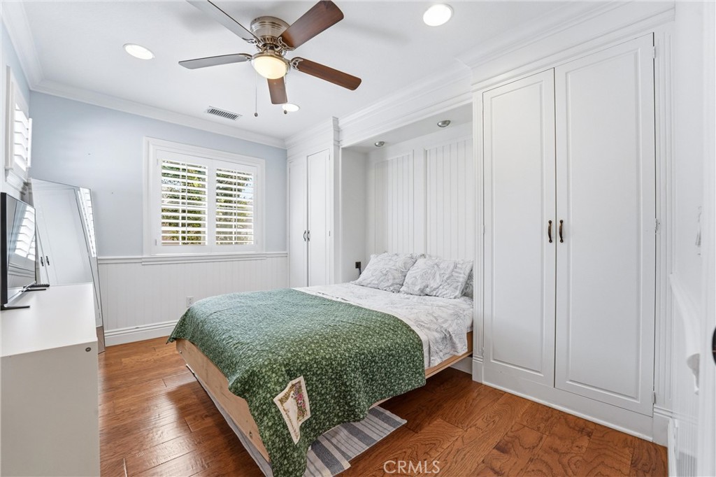 1 Amesbury Court
