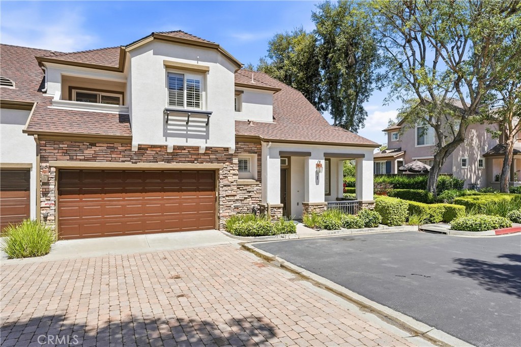 1 Amesbury Court