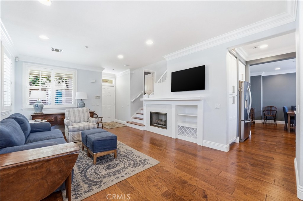 1 Amesbury Court