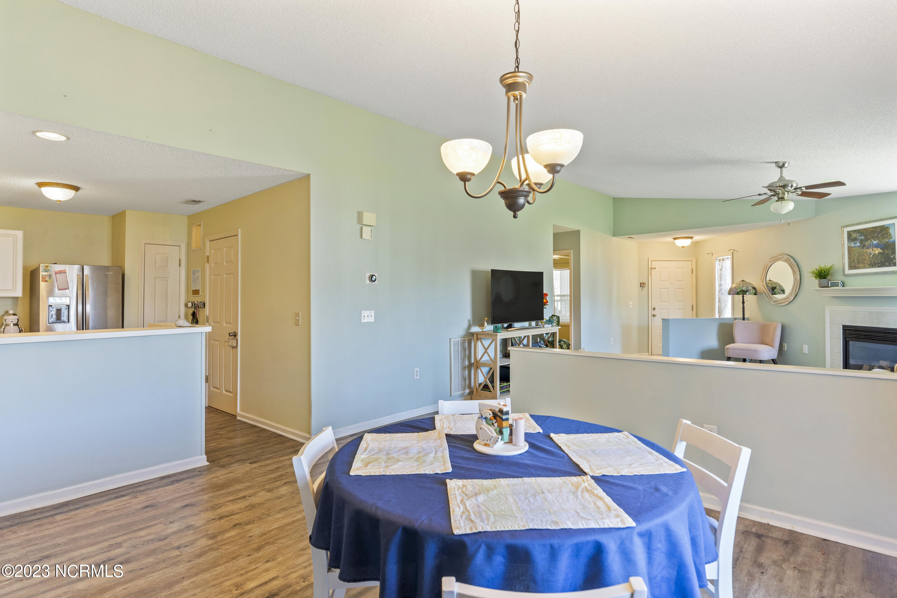 4142 Breezewood Drive, Apt 203