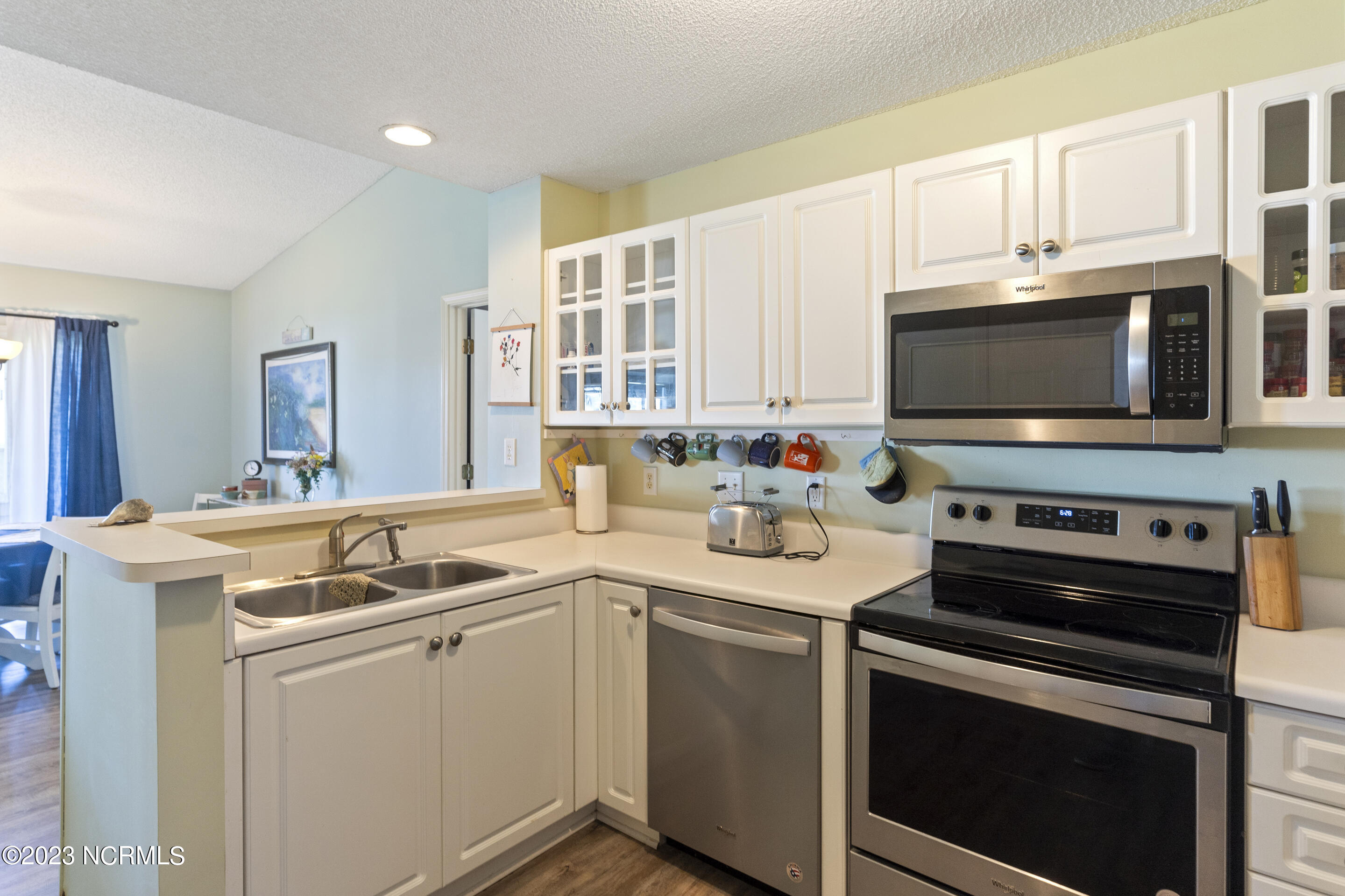4142 Breezewood Drive, Apt 203