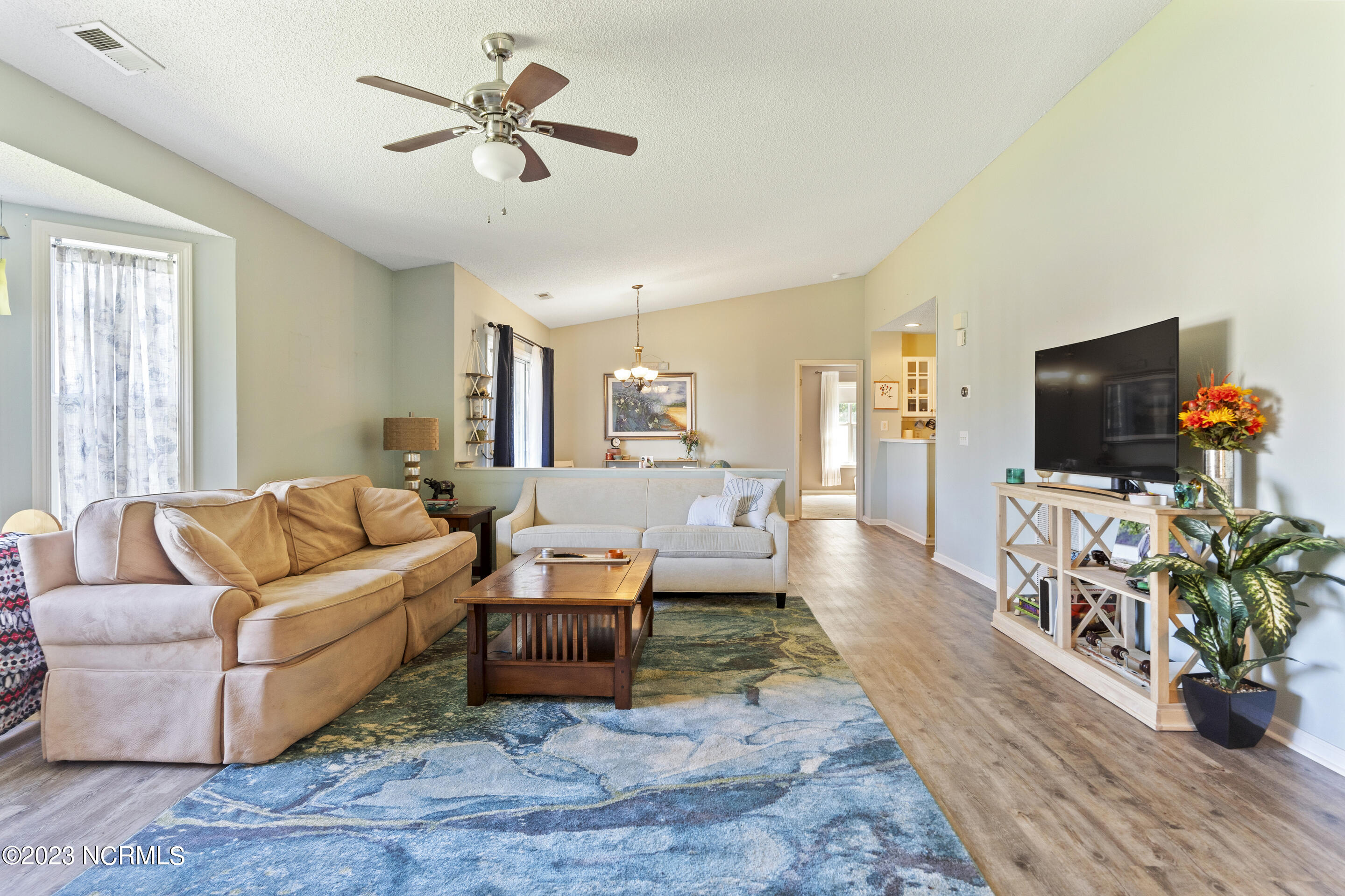 4142 Breezewood Drive, Apt 203