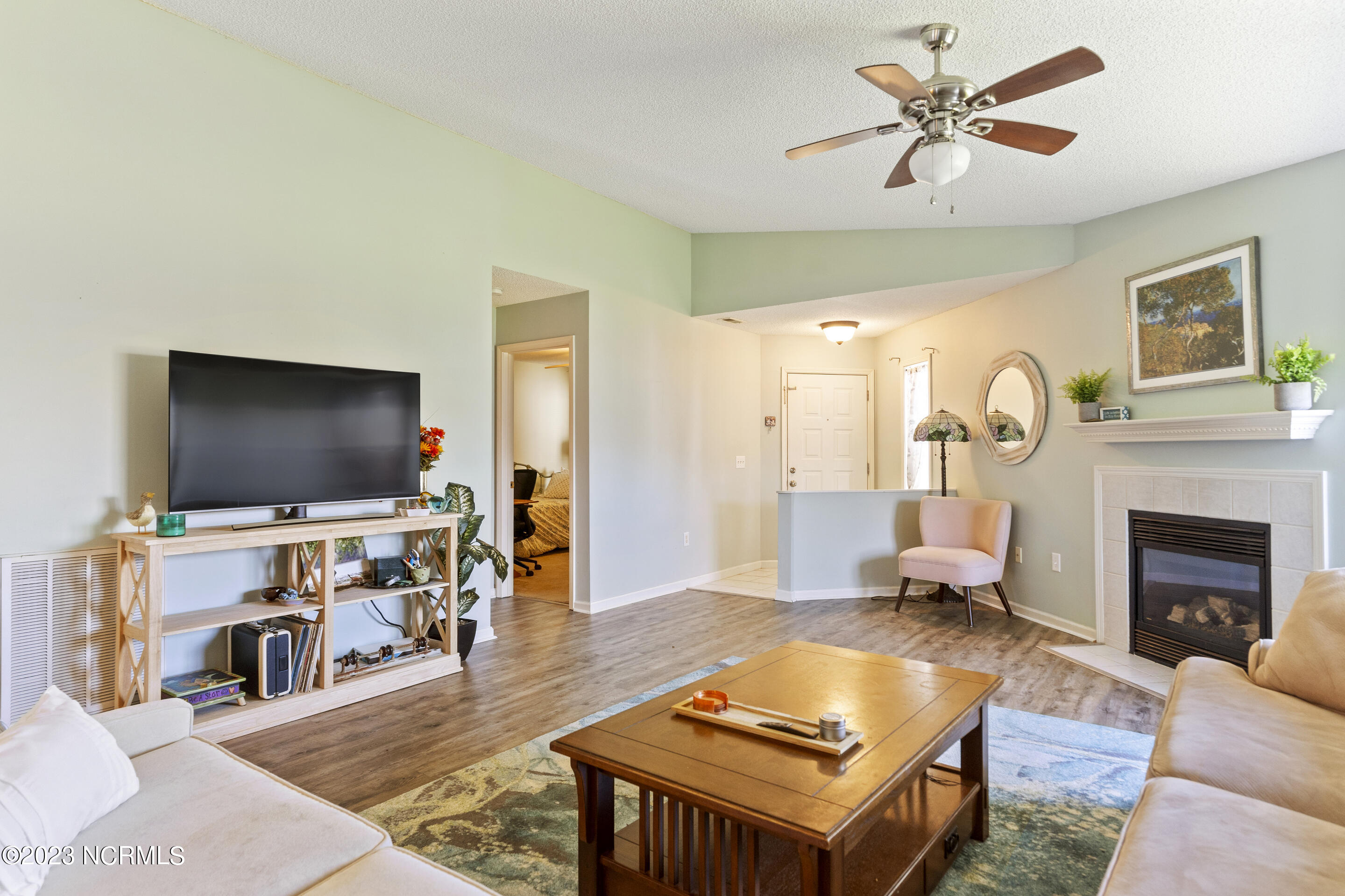 4142 Breezewood Drive, Apt 203