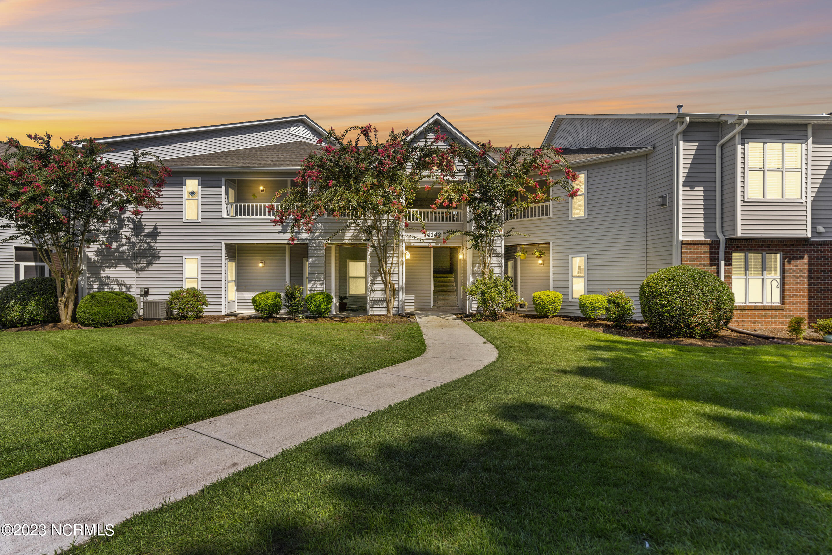4142 Breezewood Drive, Apt 203