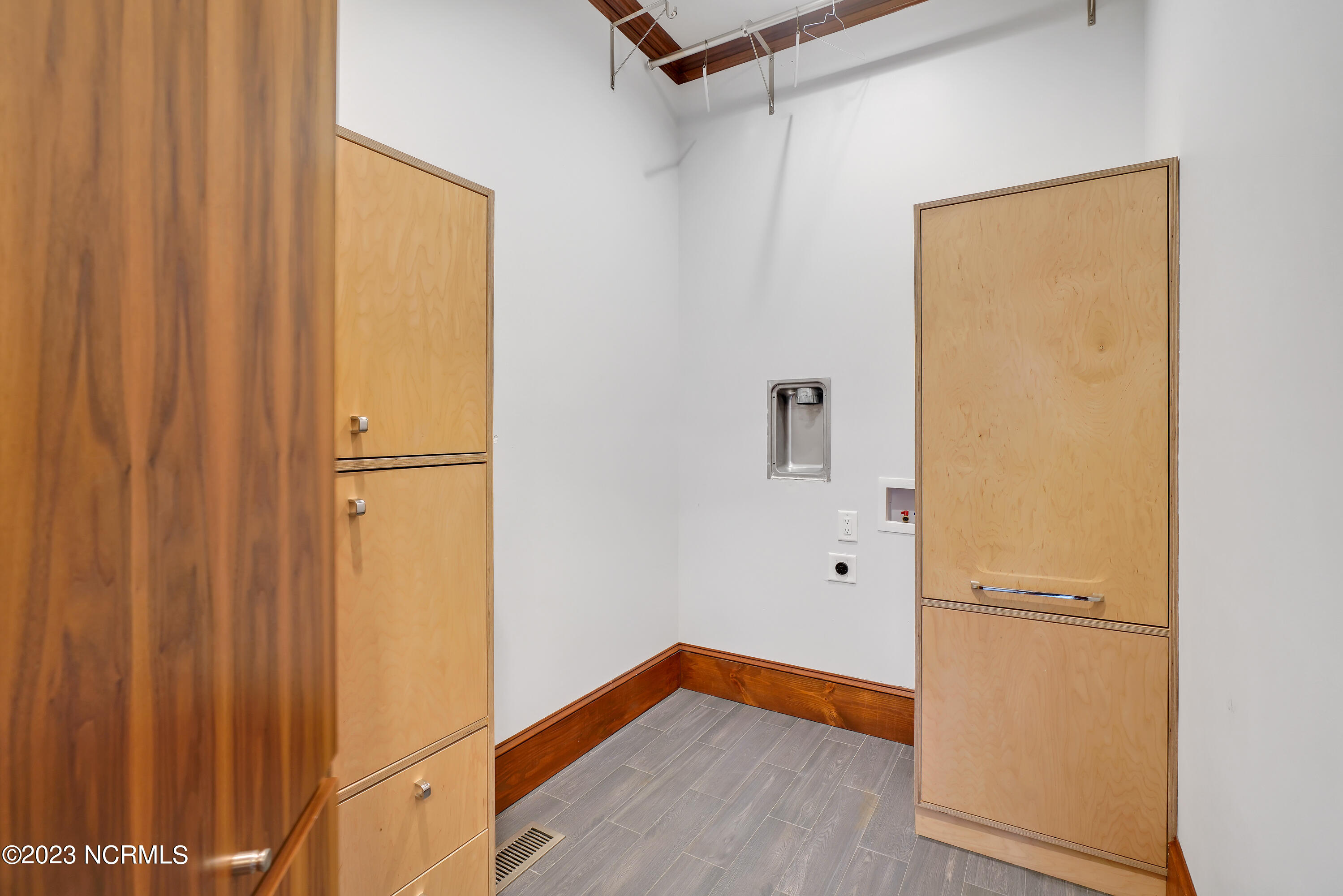 6400 Timber Creek Lane