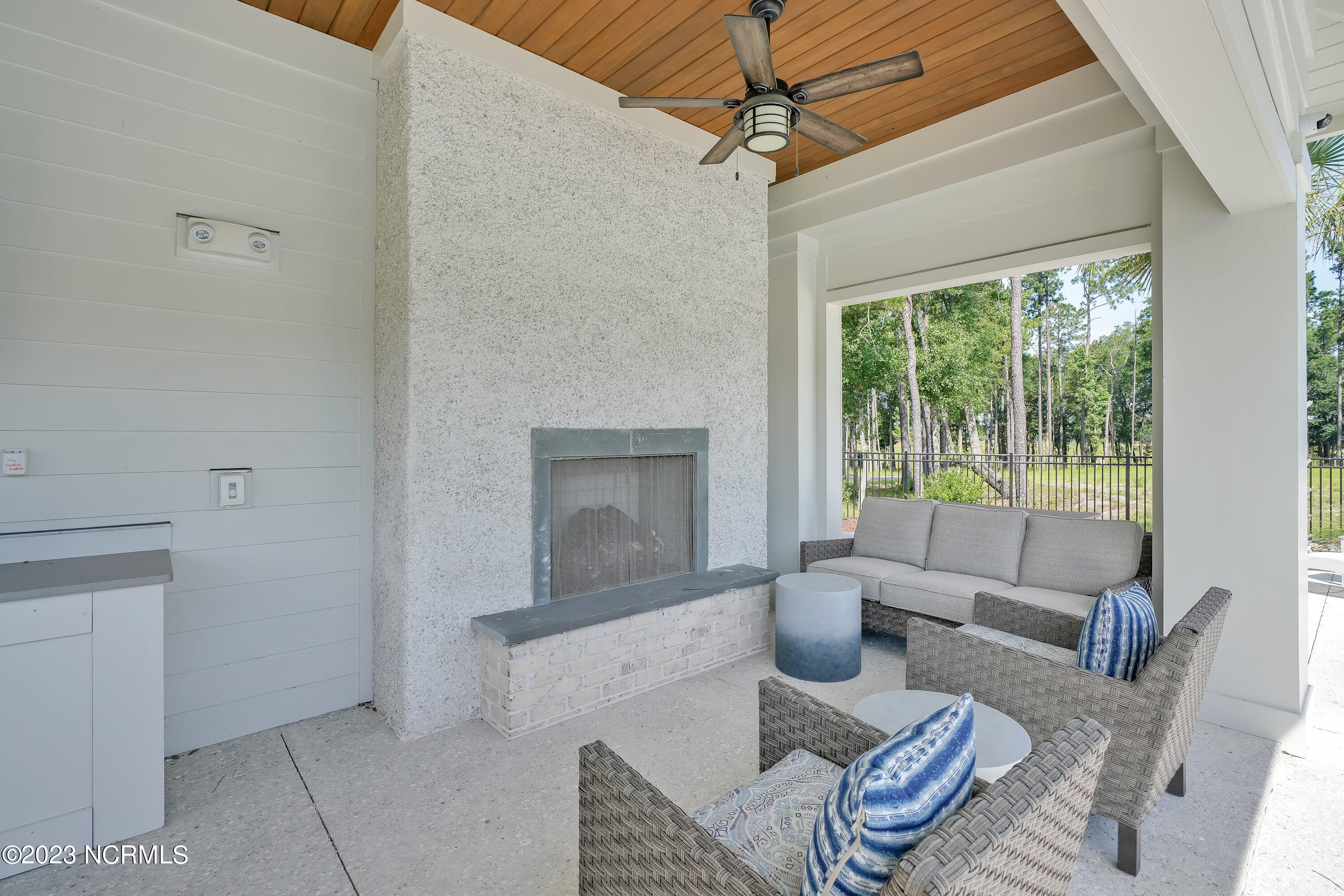 1748 Herons View Drive