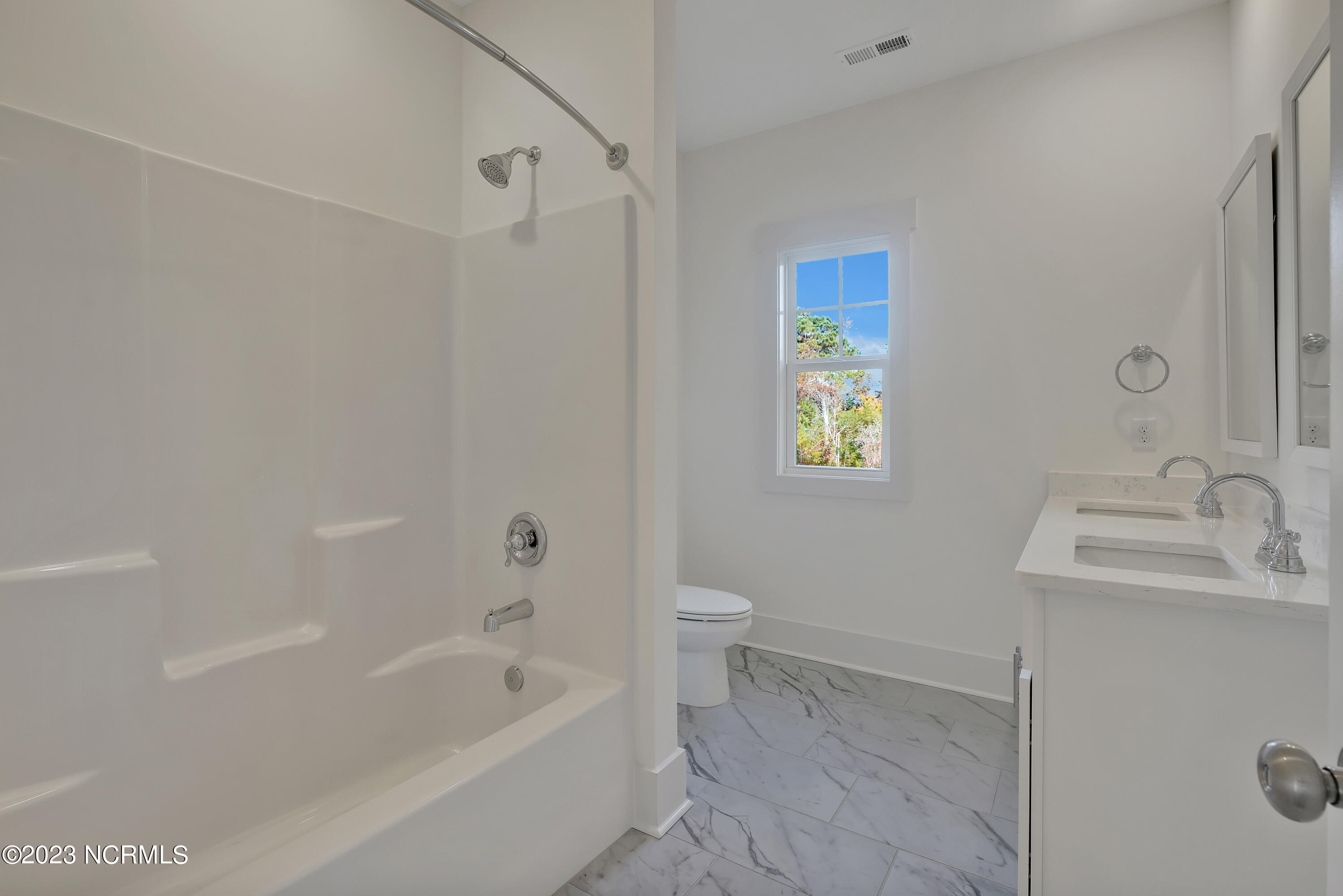 9460 Cottonwood Lane