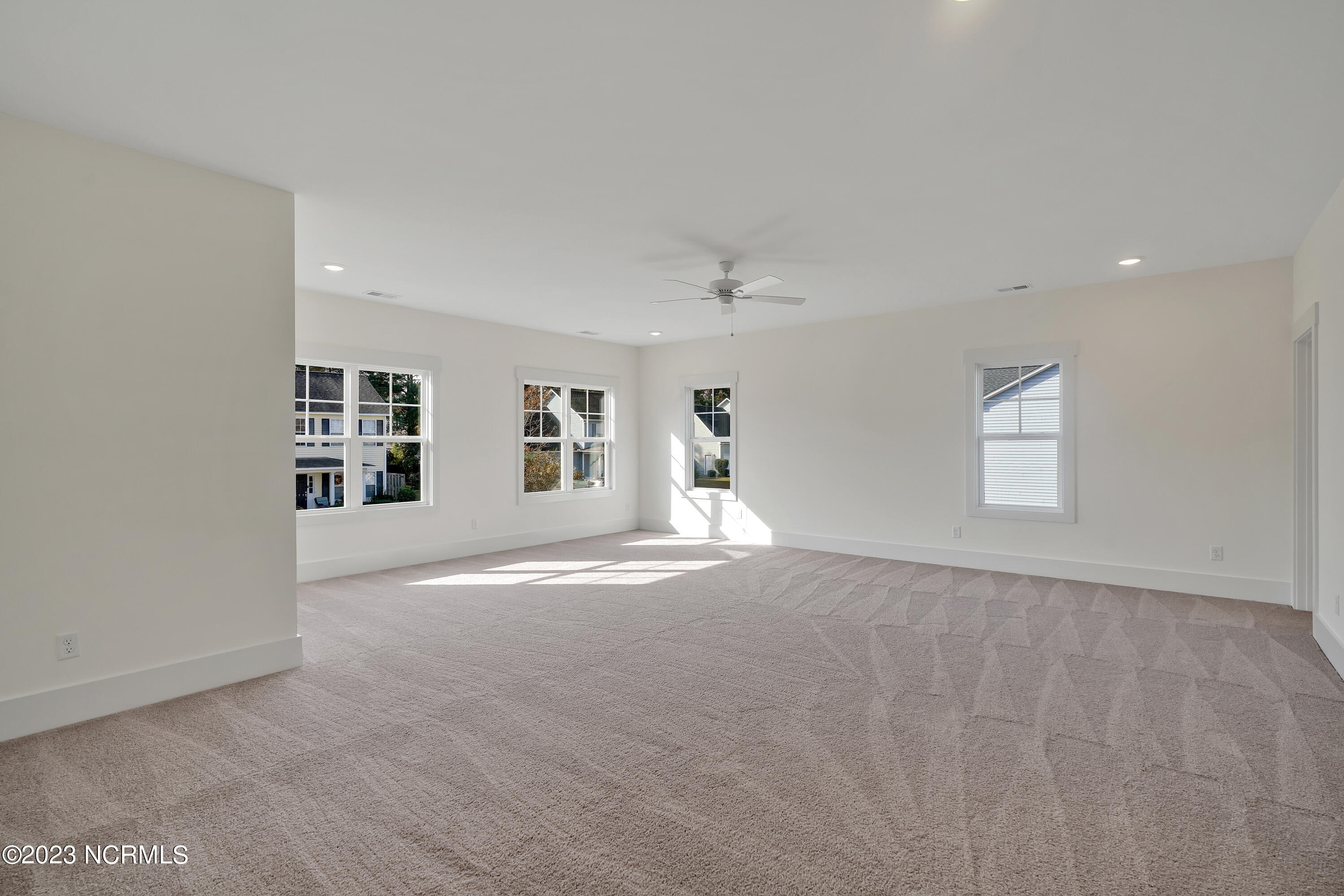 9460 Cottonwood Lane
