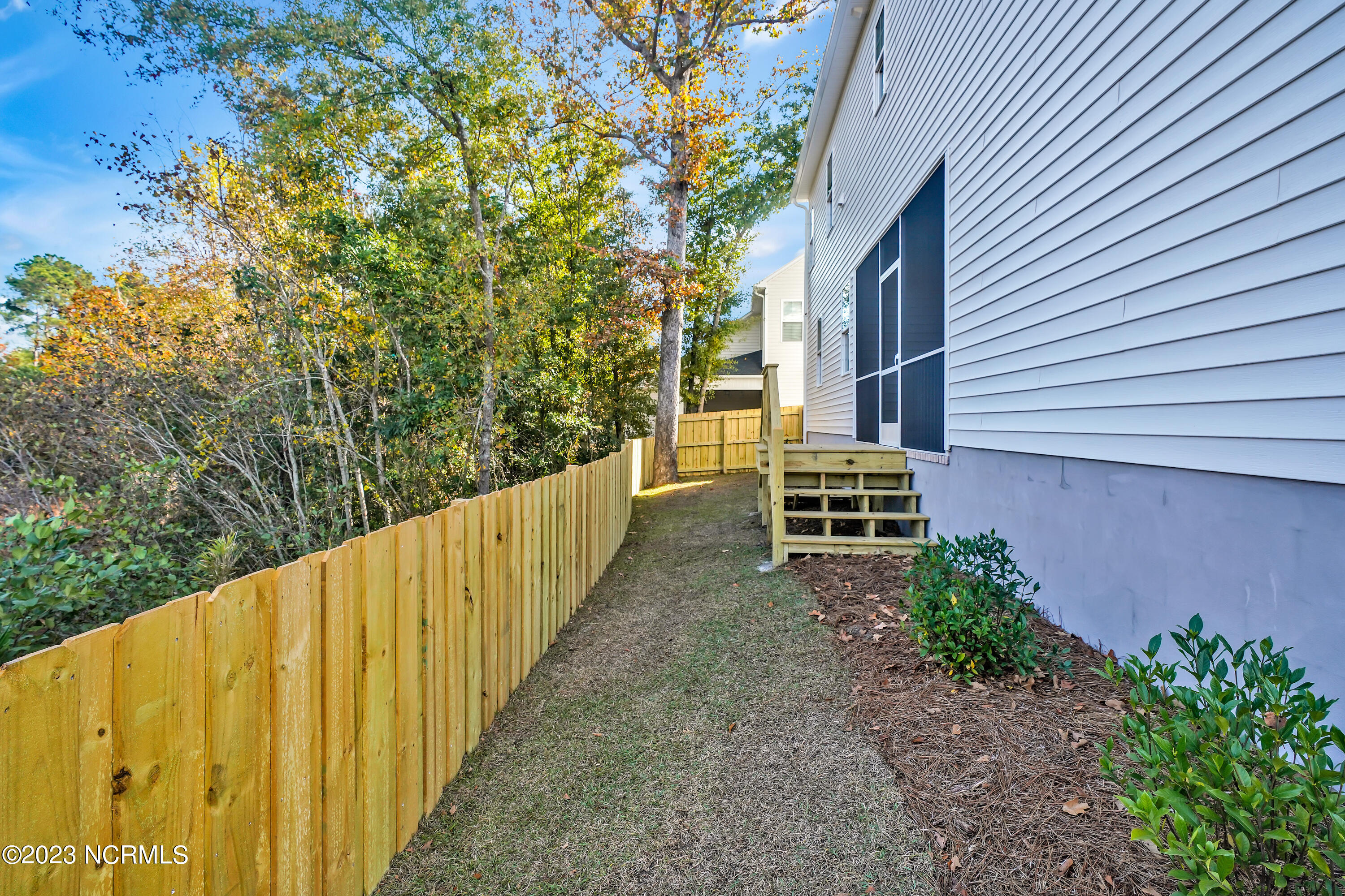 9460 Cottonwood Lane