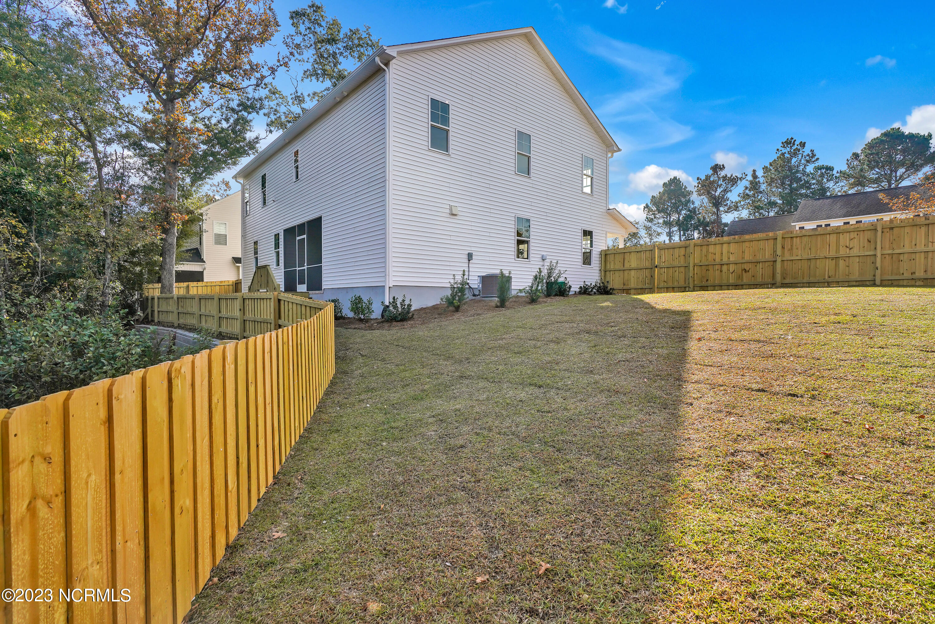 9460 Cottonwood Lane