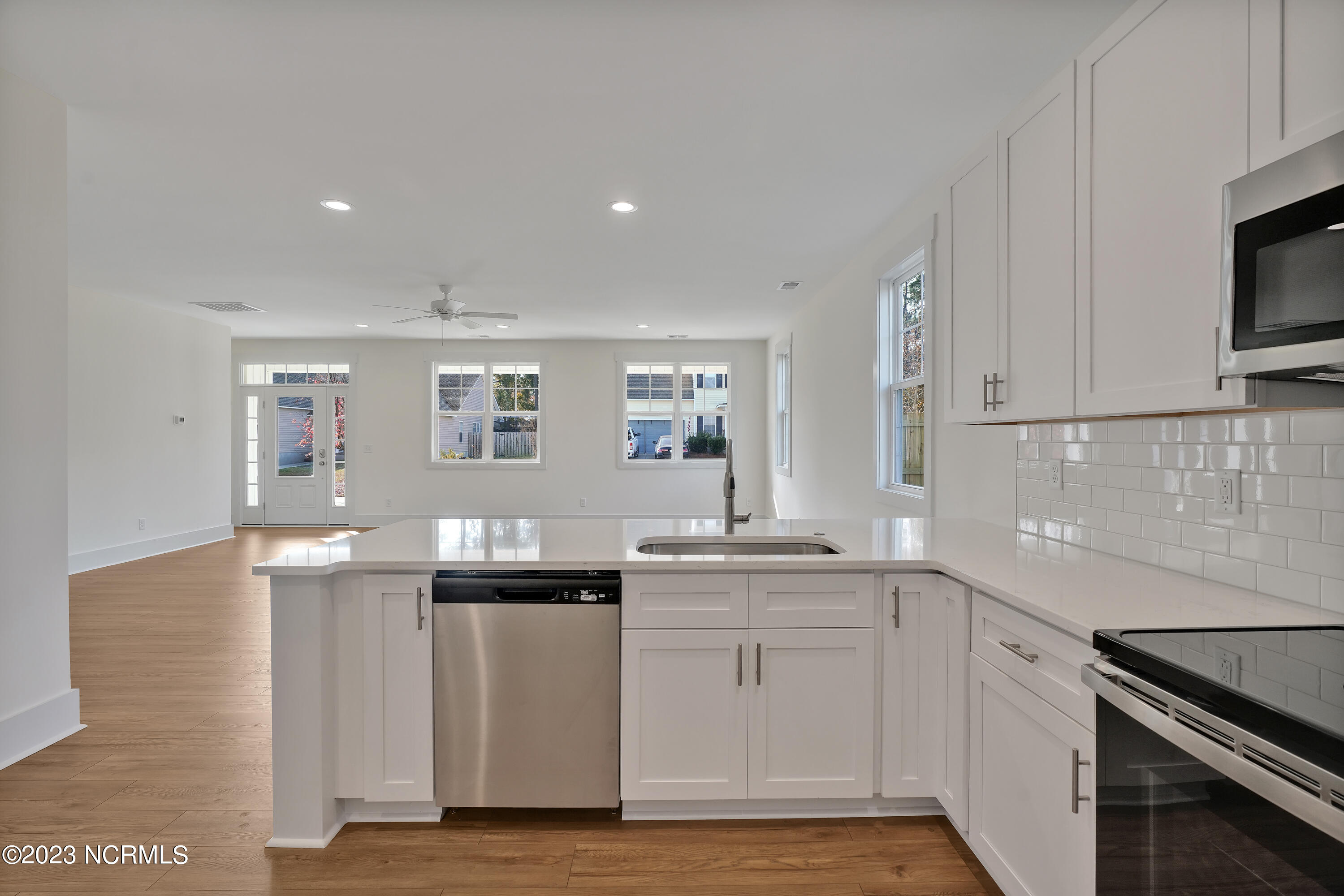 9460 Cottonwood Lane