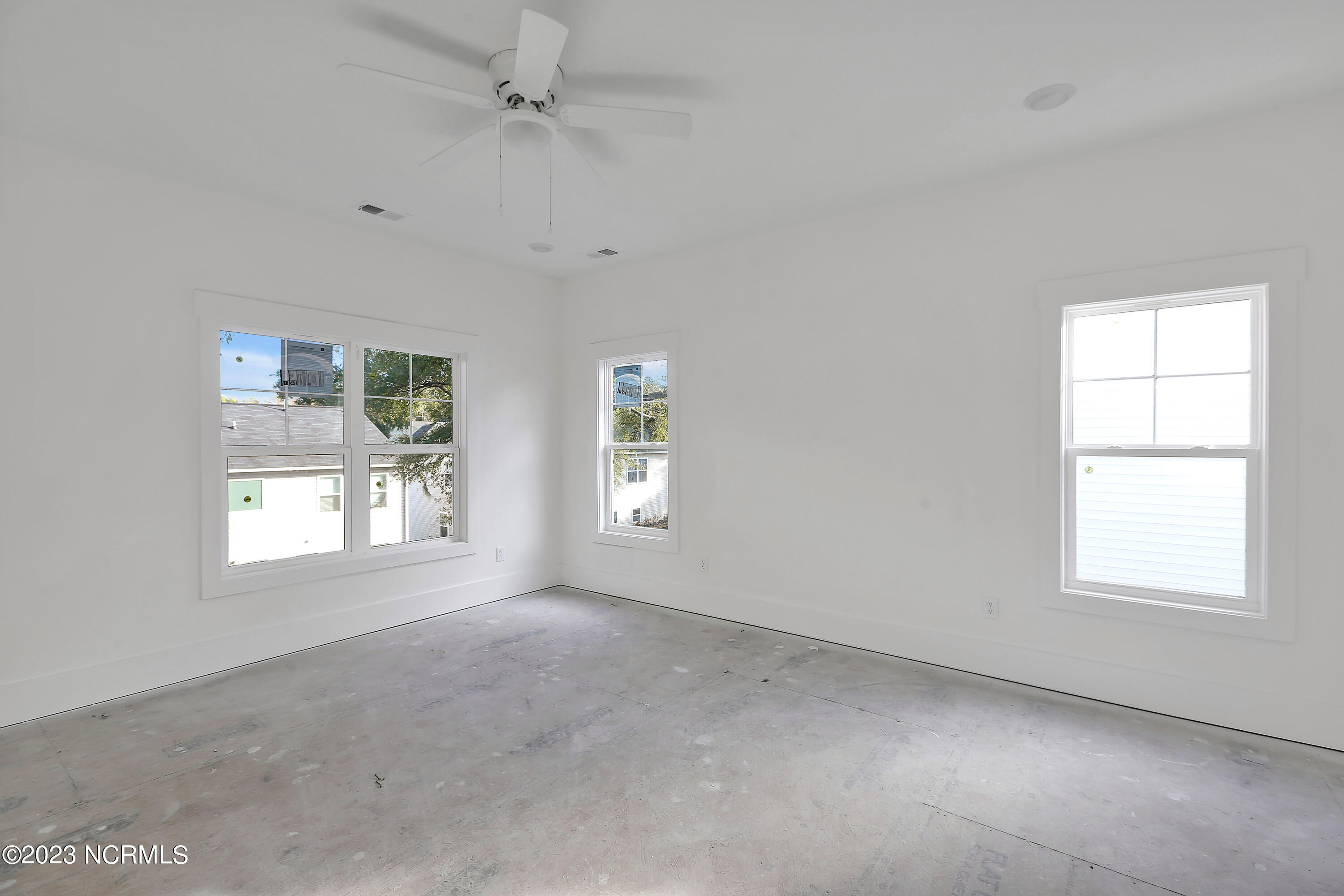 6528 Oak Canopy Drive