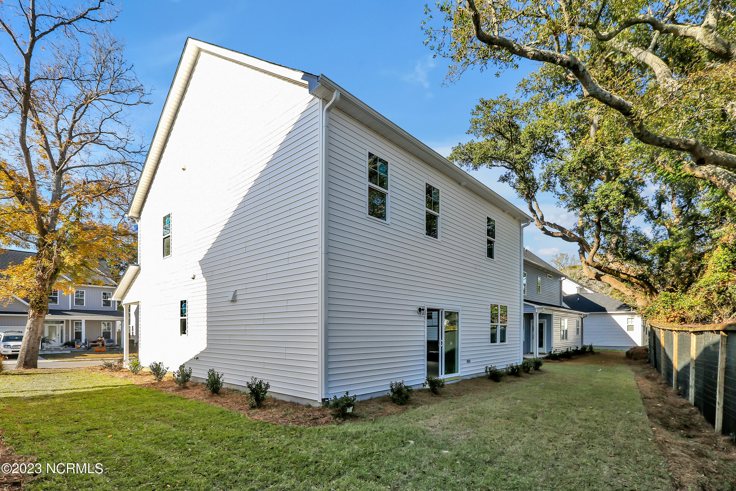 6524 Oak Canopy Drive