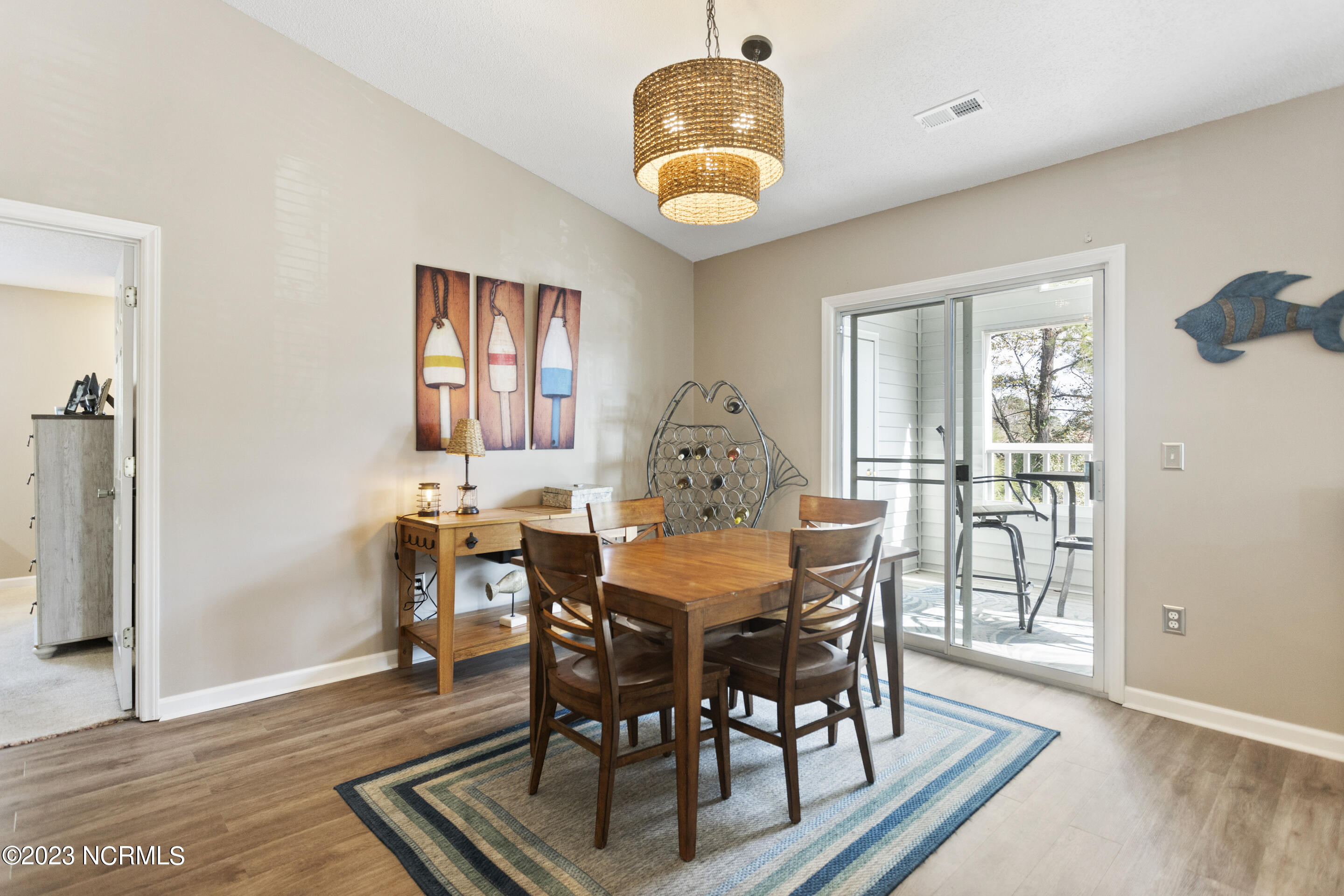 4115 Breezewood Drive, 204