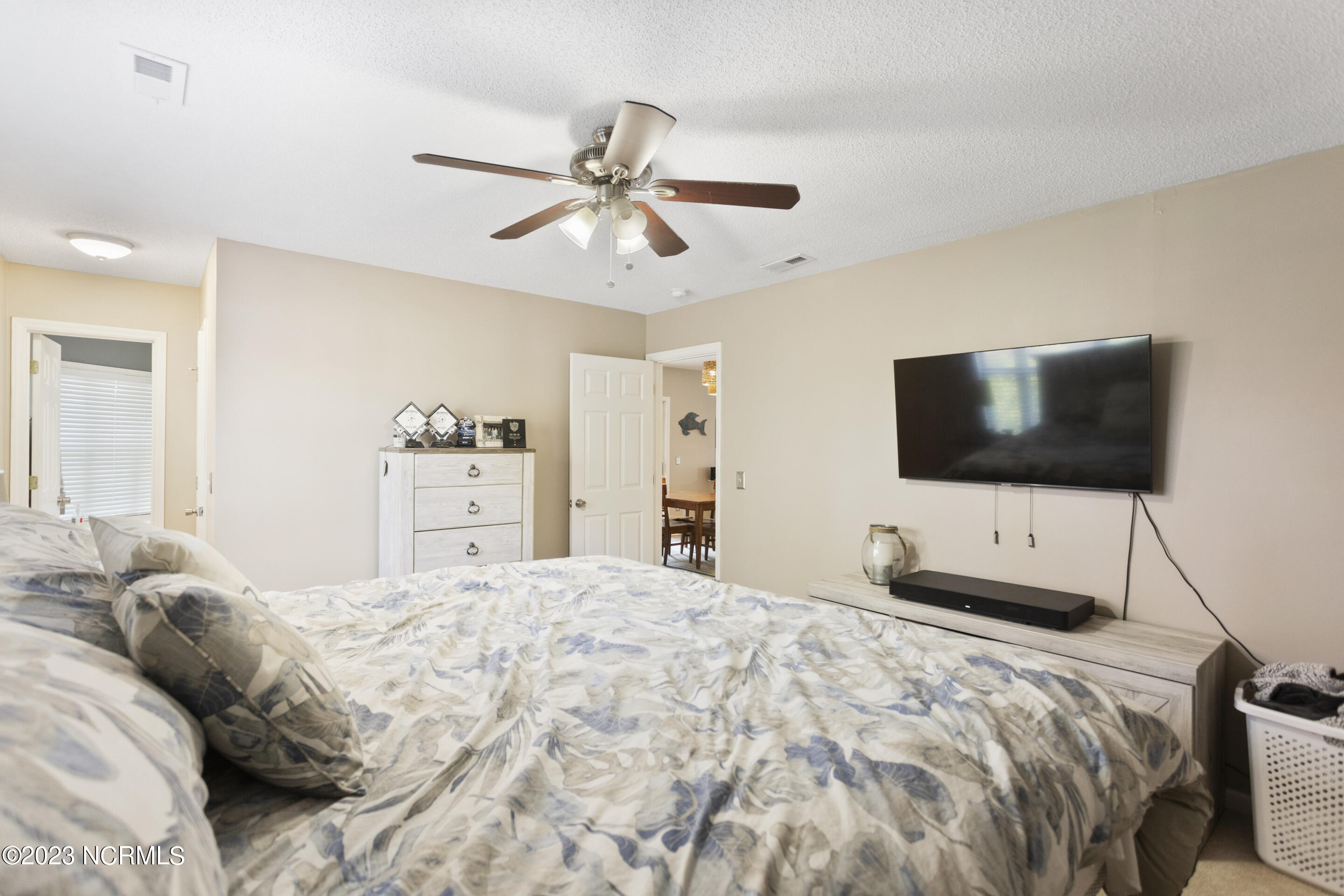 4115 Breezewood Drive, 204