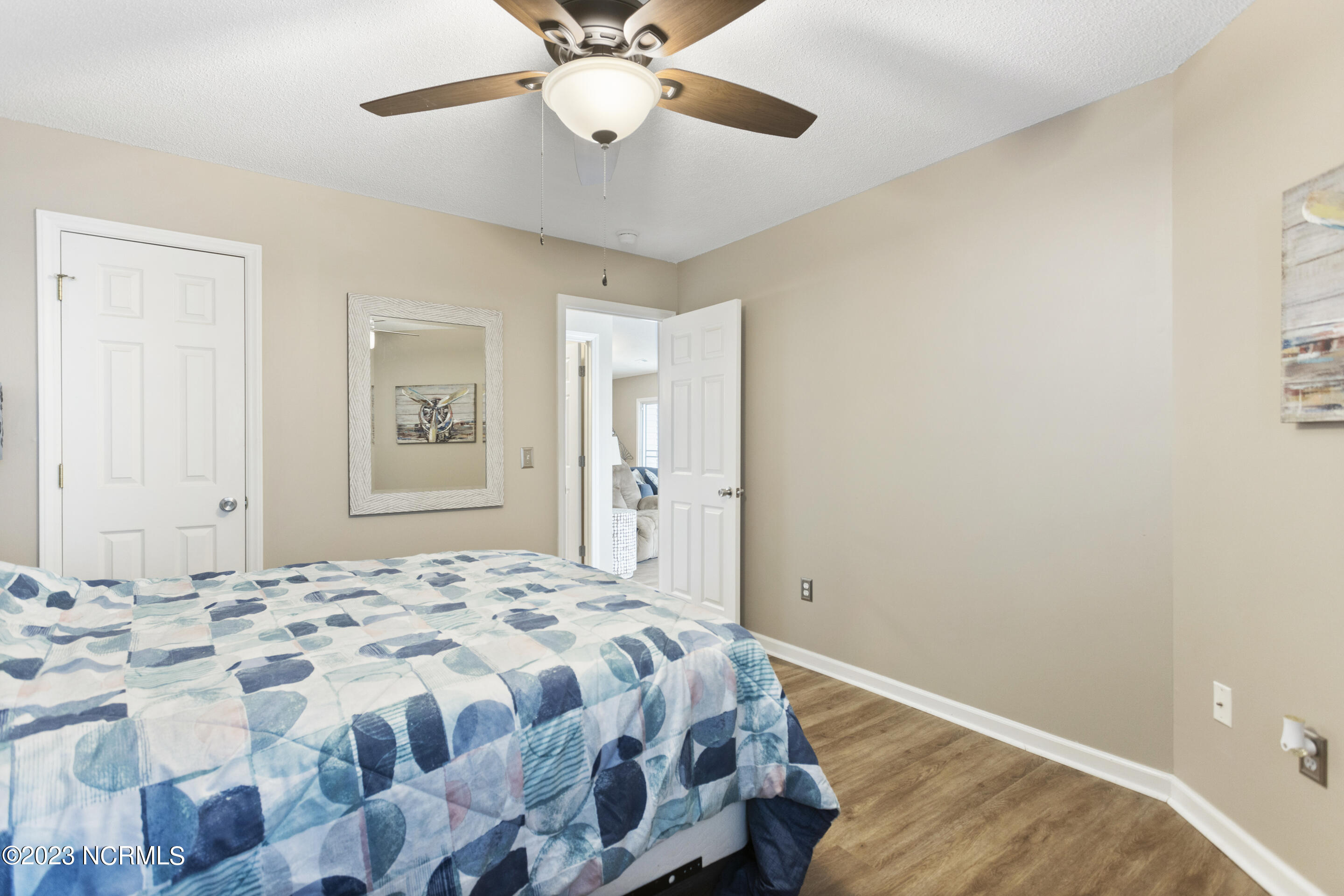 4115 Breezewood Drive, 204