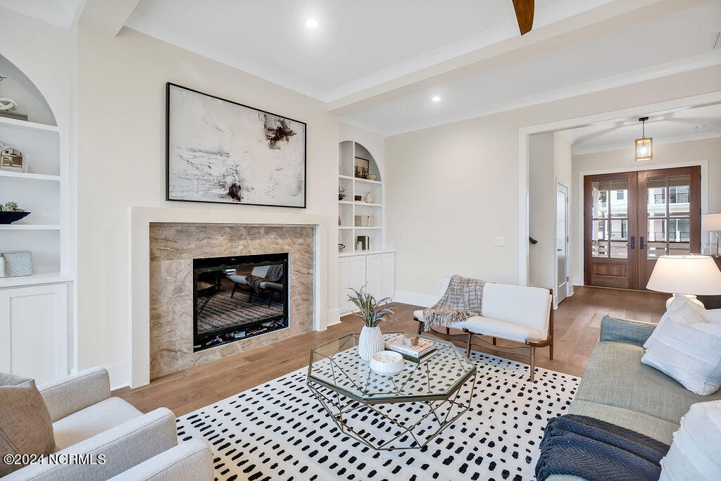 736 Waterstone Drive