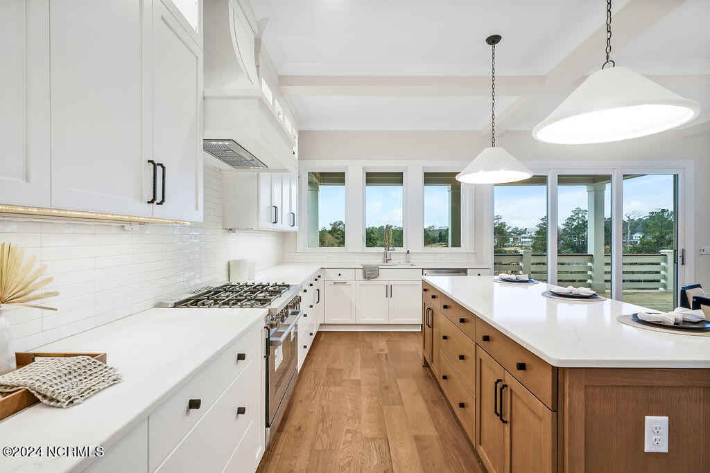 736 Waterstone Drive