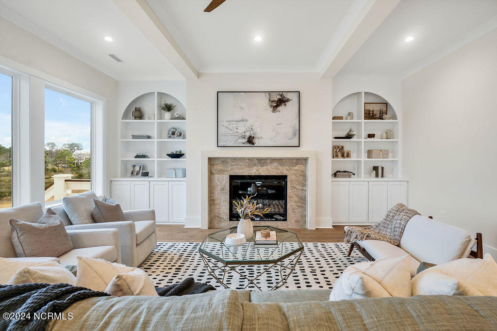 736 Waterstone Drive