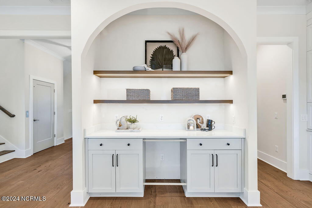 736 Waterstone Drive