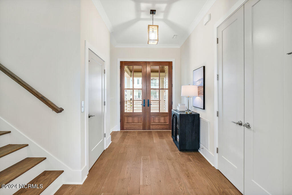 736 Waterstone Drive