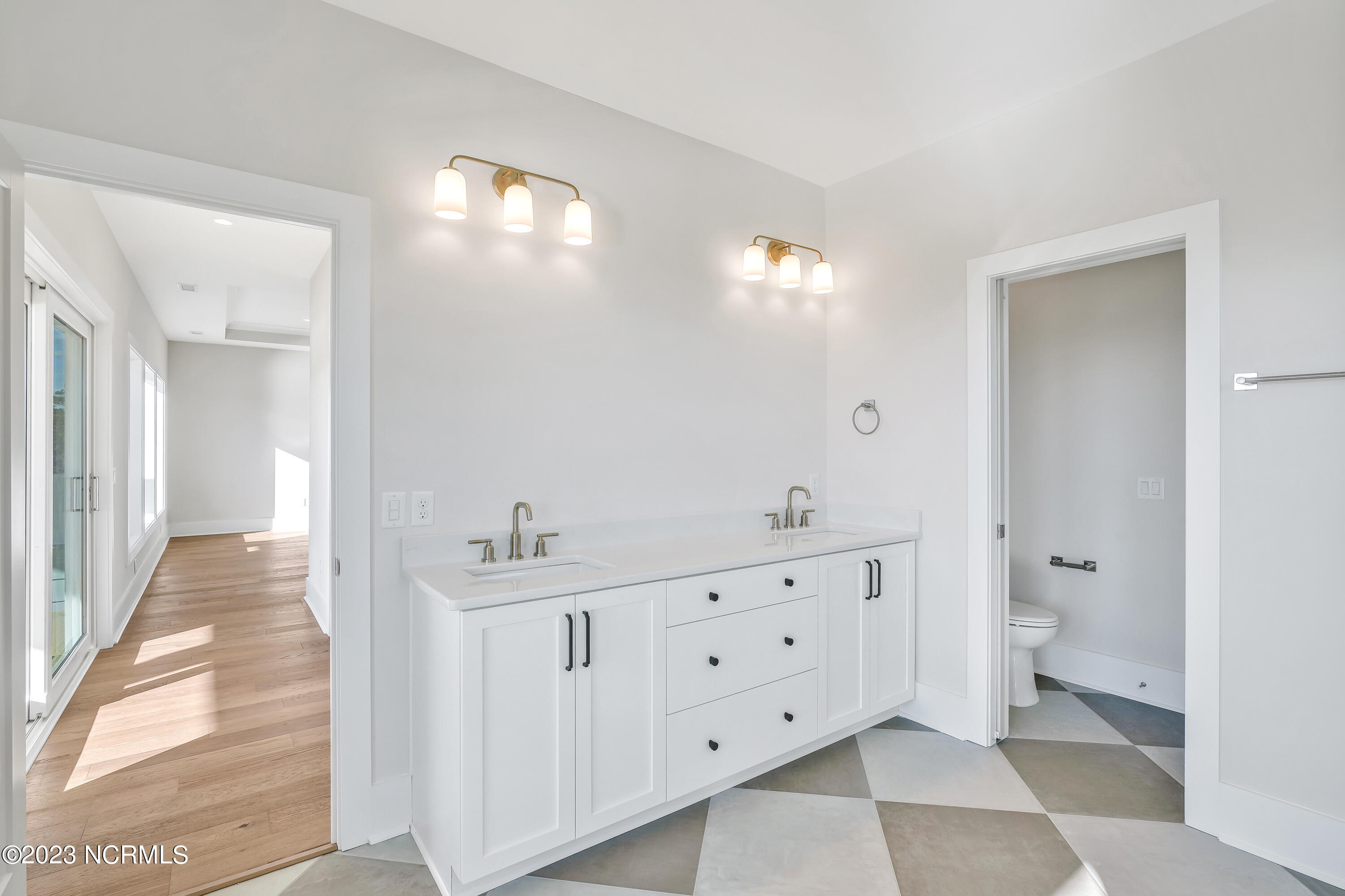 736 Waterstone Drive