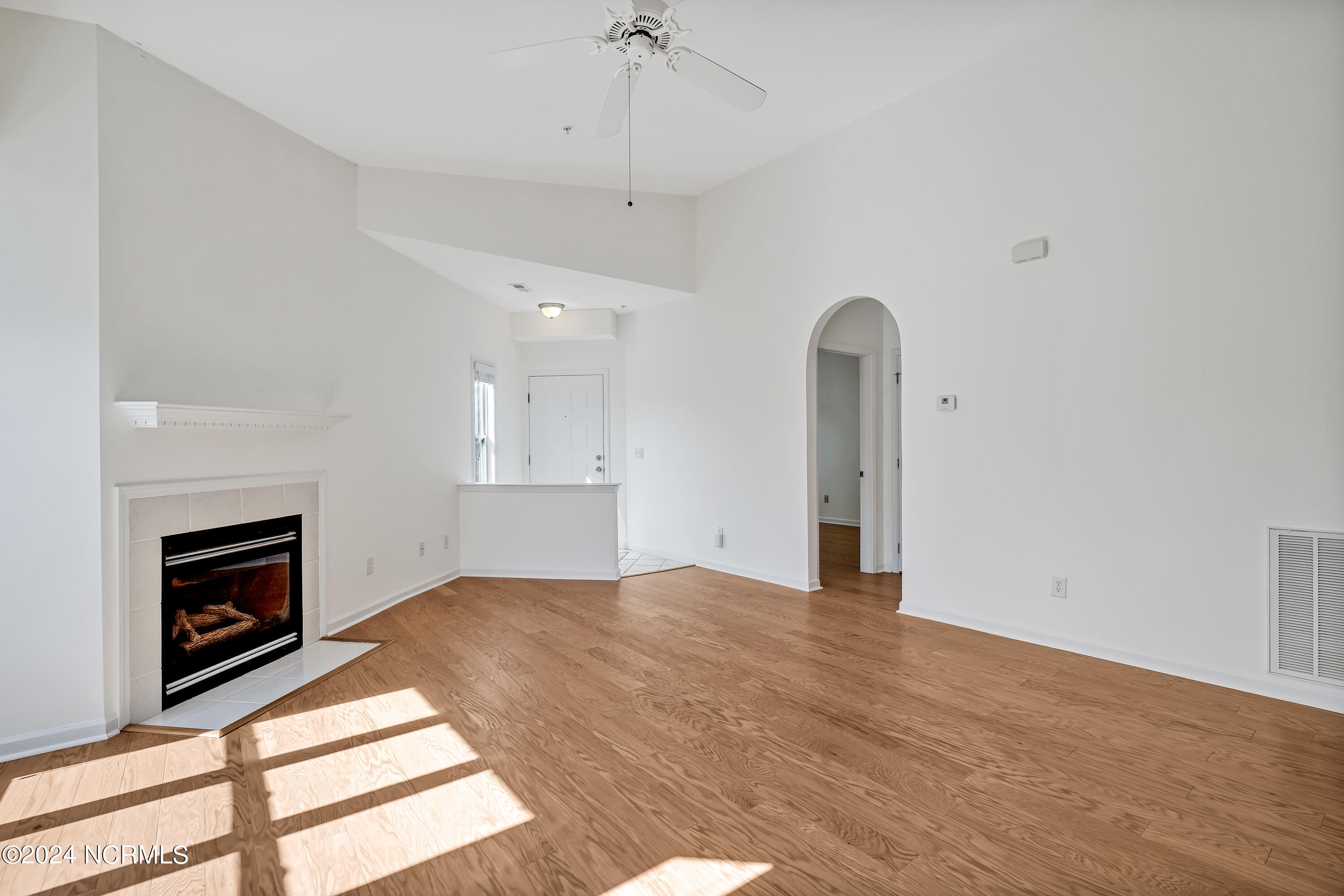 213 Fullford Lane, 204