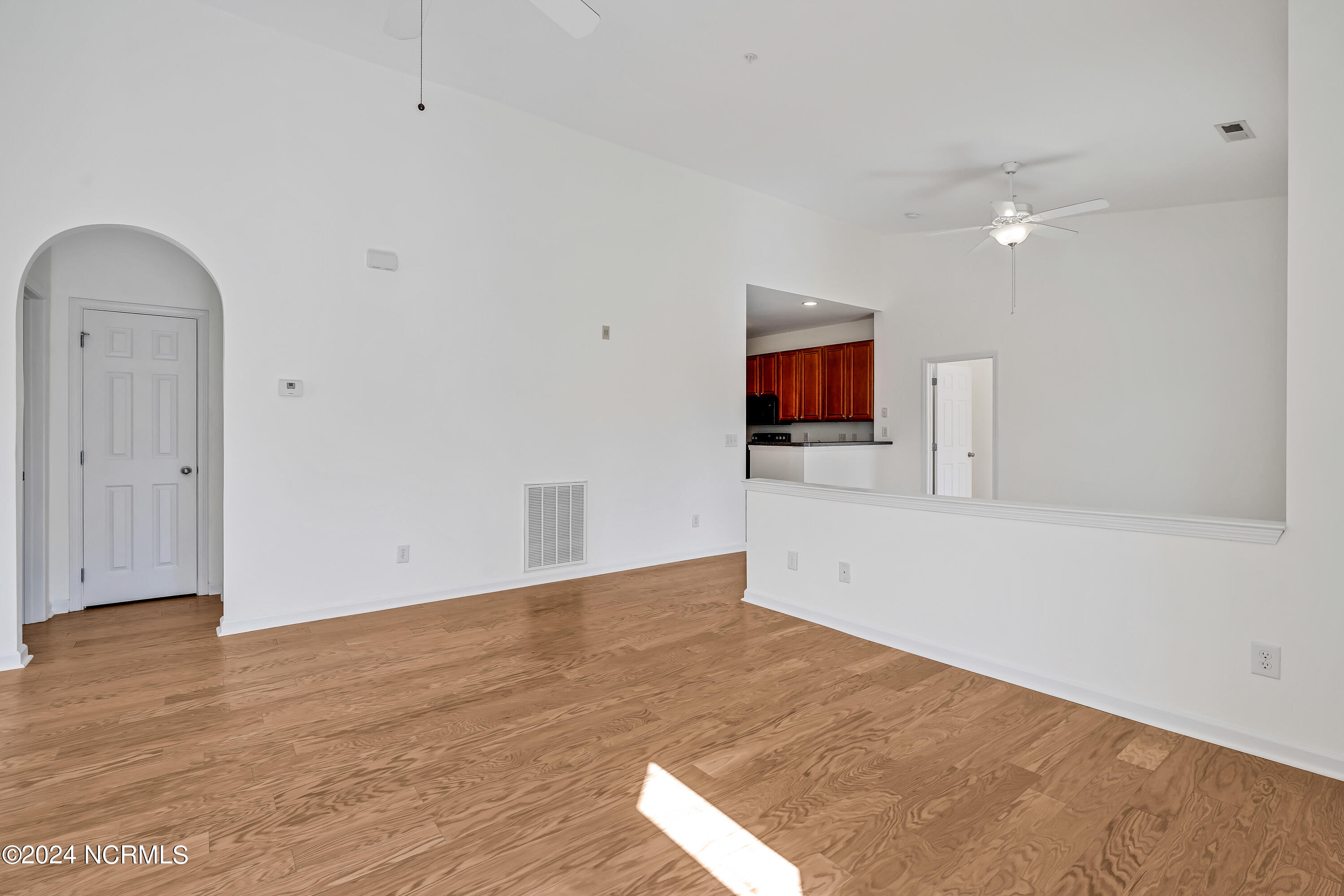 213 Fullford Lane, 204