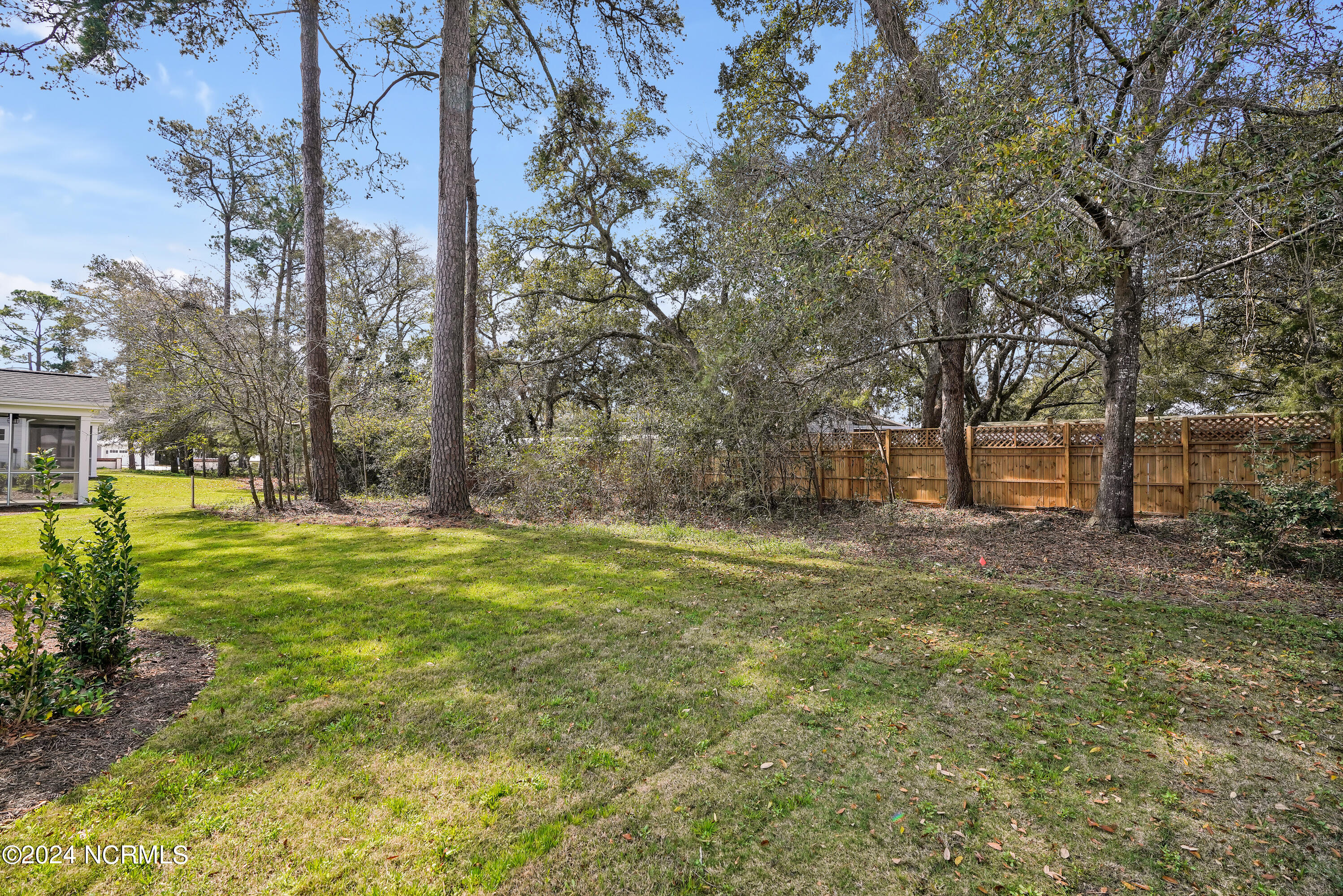 2075 Greenside Manor Drive