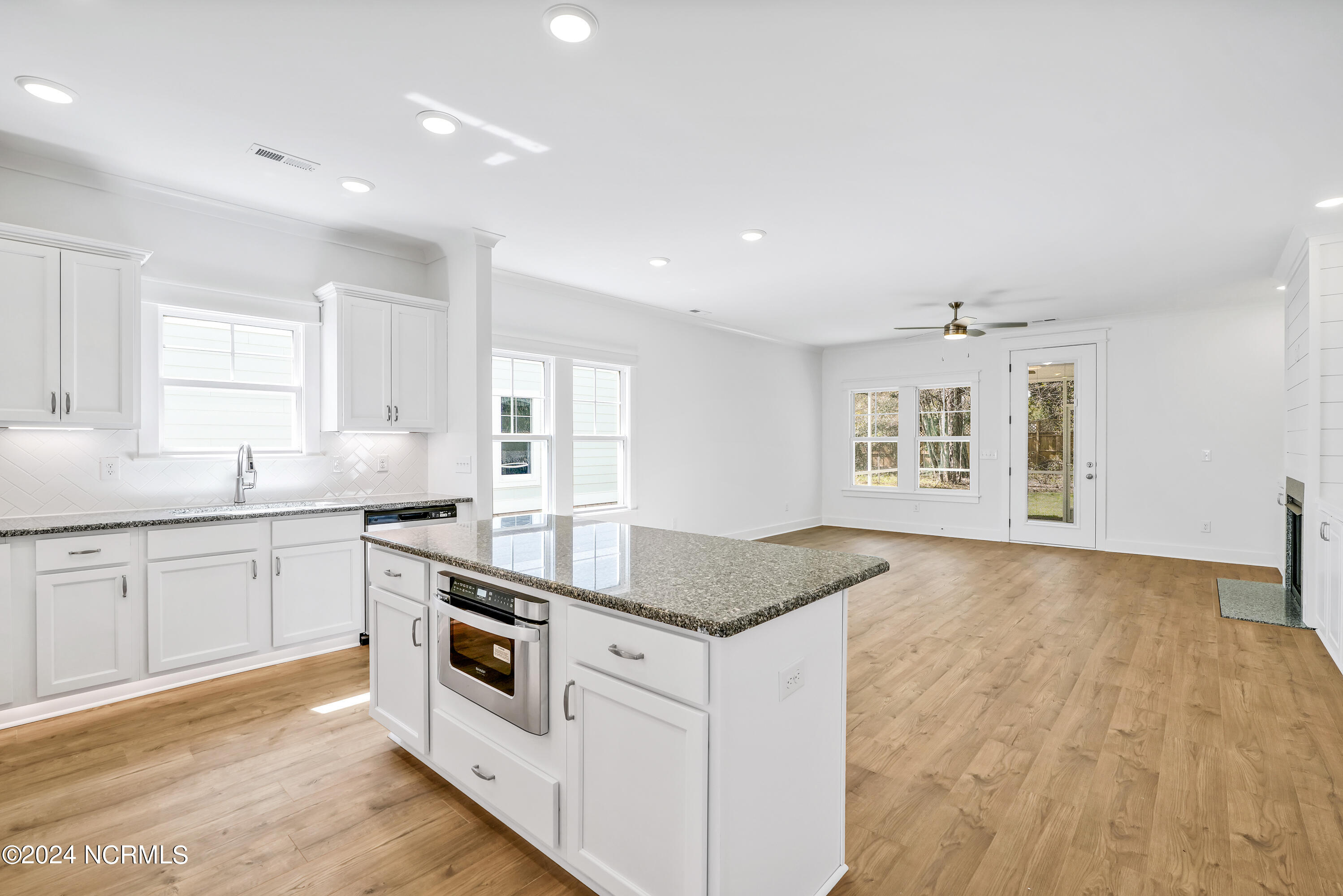 2075 Greenside Manor Drive