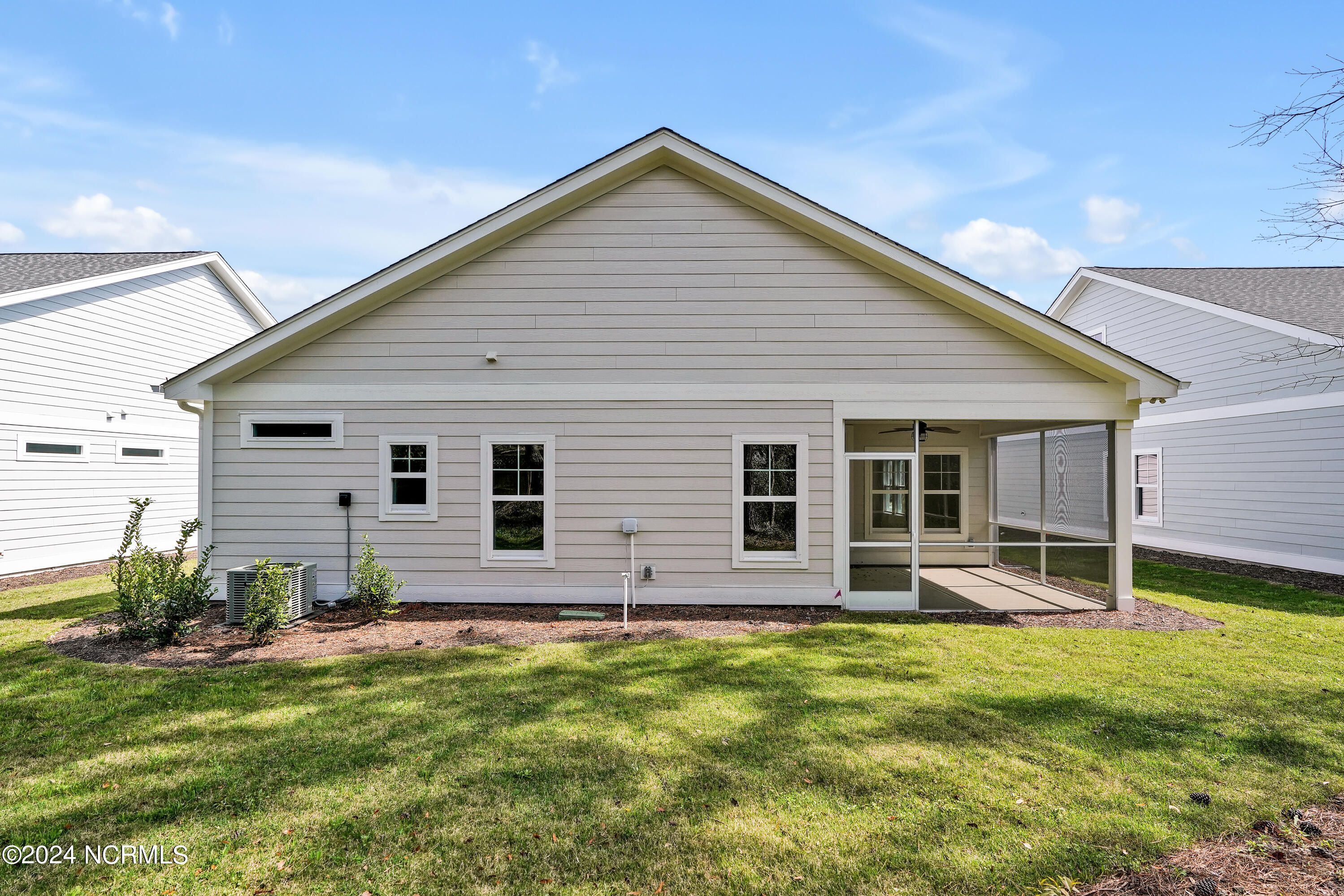 2075 Greenside Manor Drive
