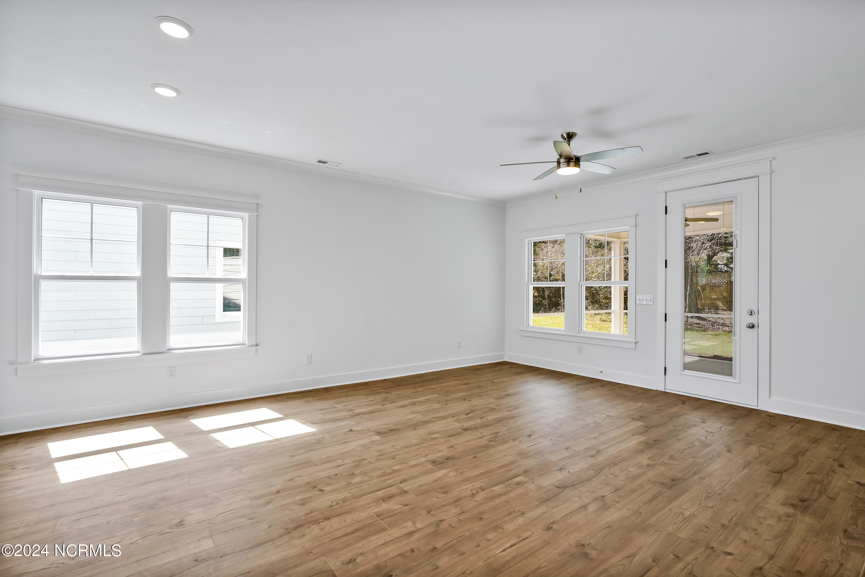 2075 Greenside Manor Drive