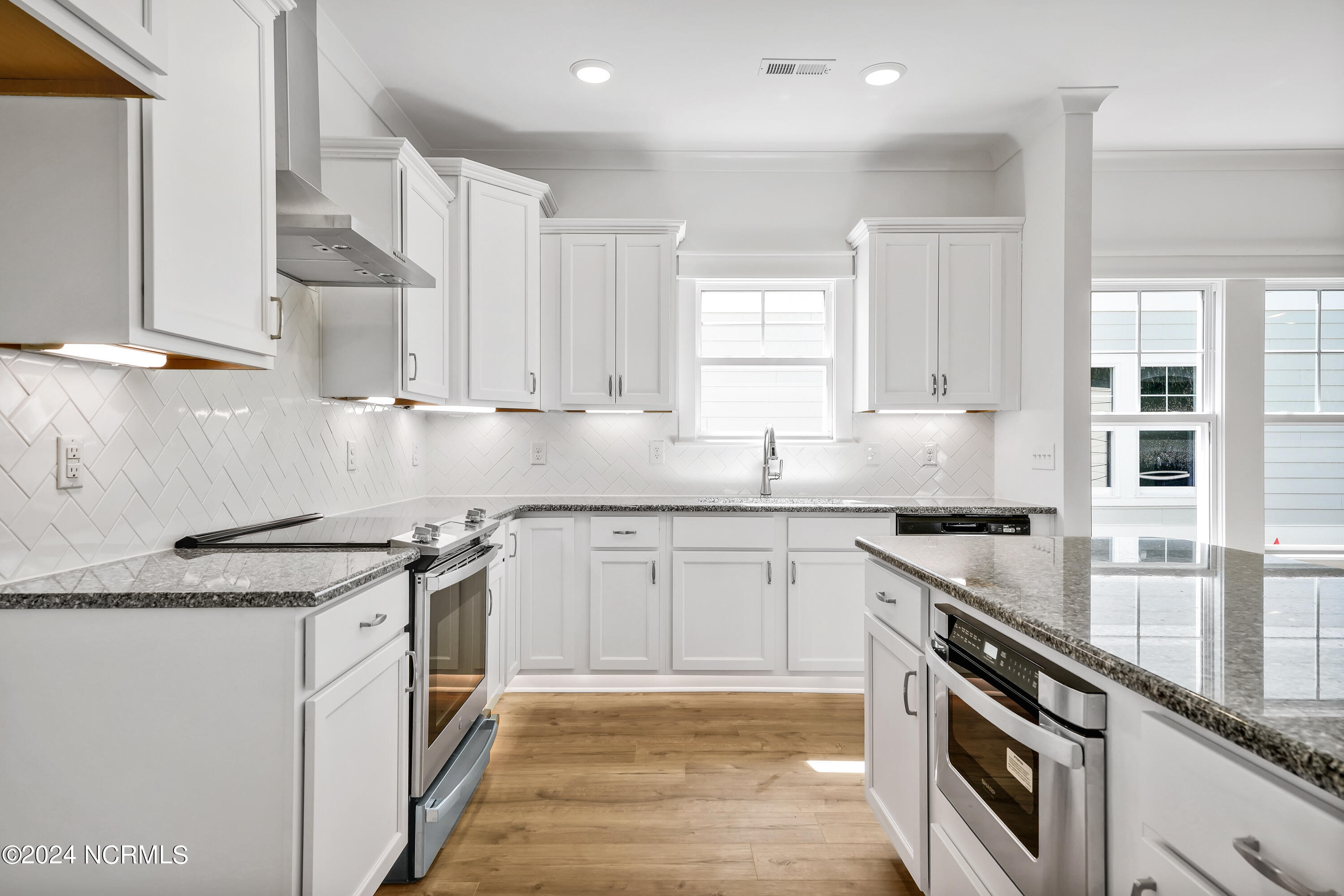 2075 Greenside Manor Drive