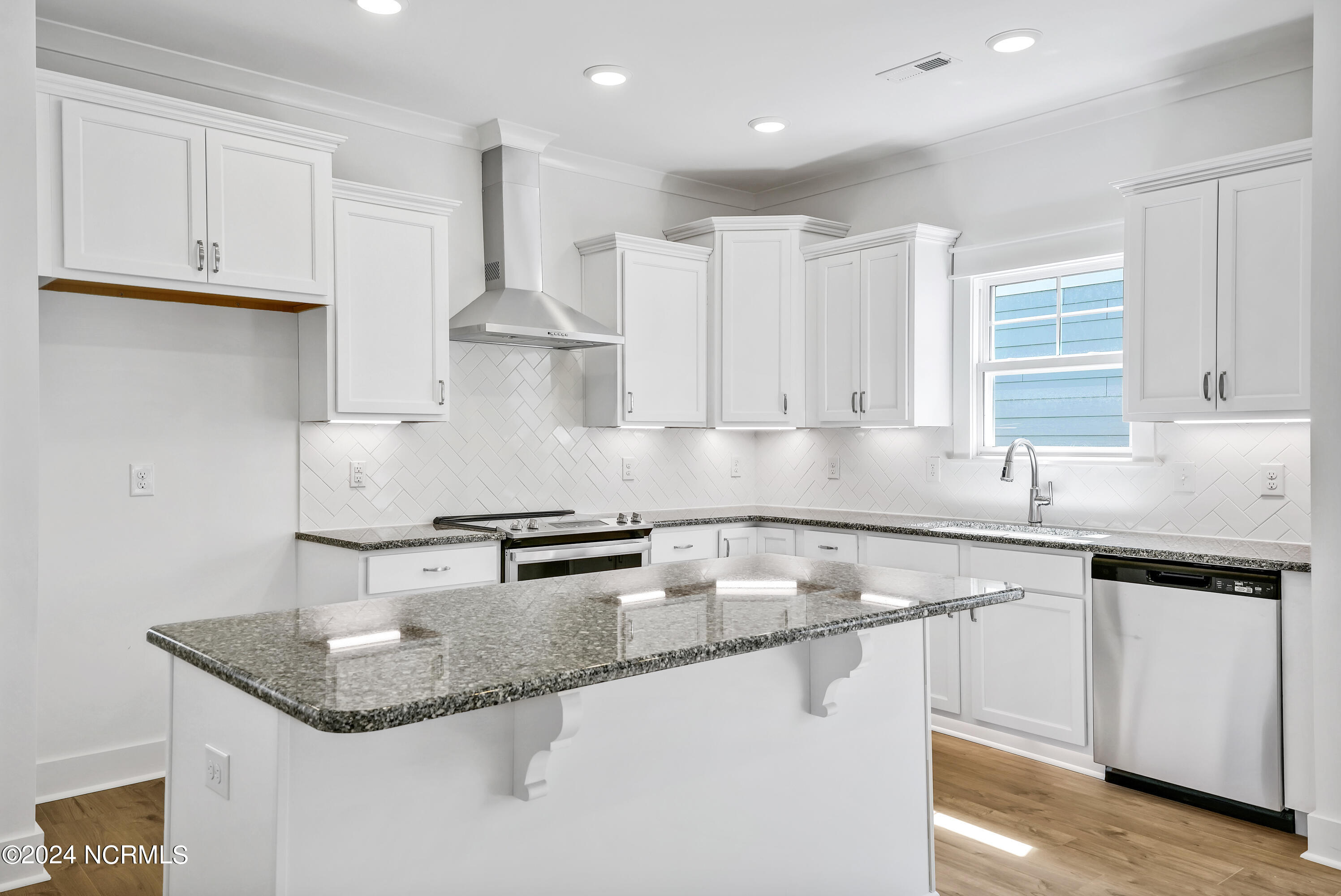 2075 Greenside Manor Drive