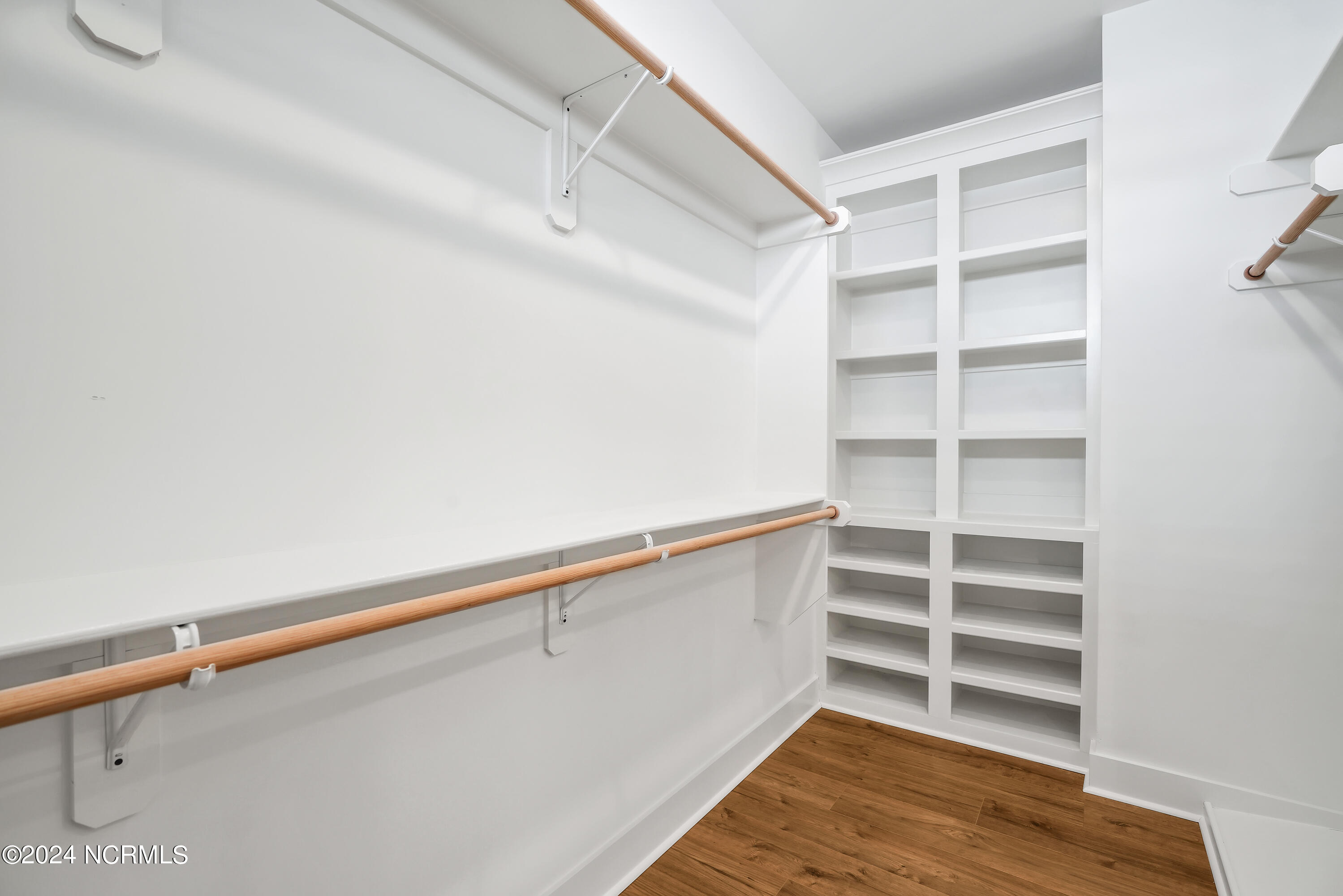 2075 Greenside Manor Drive