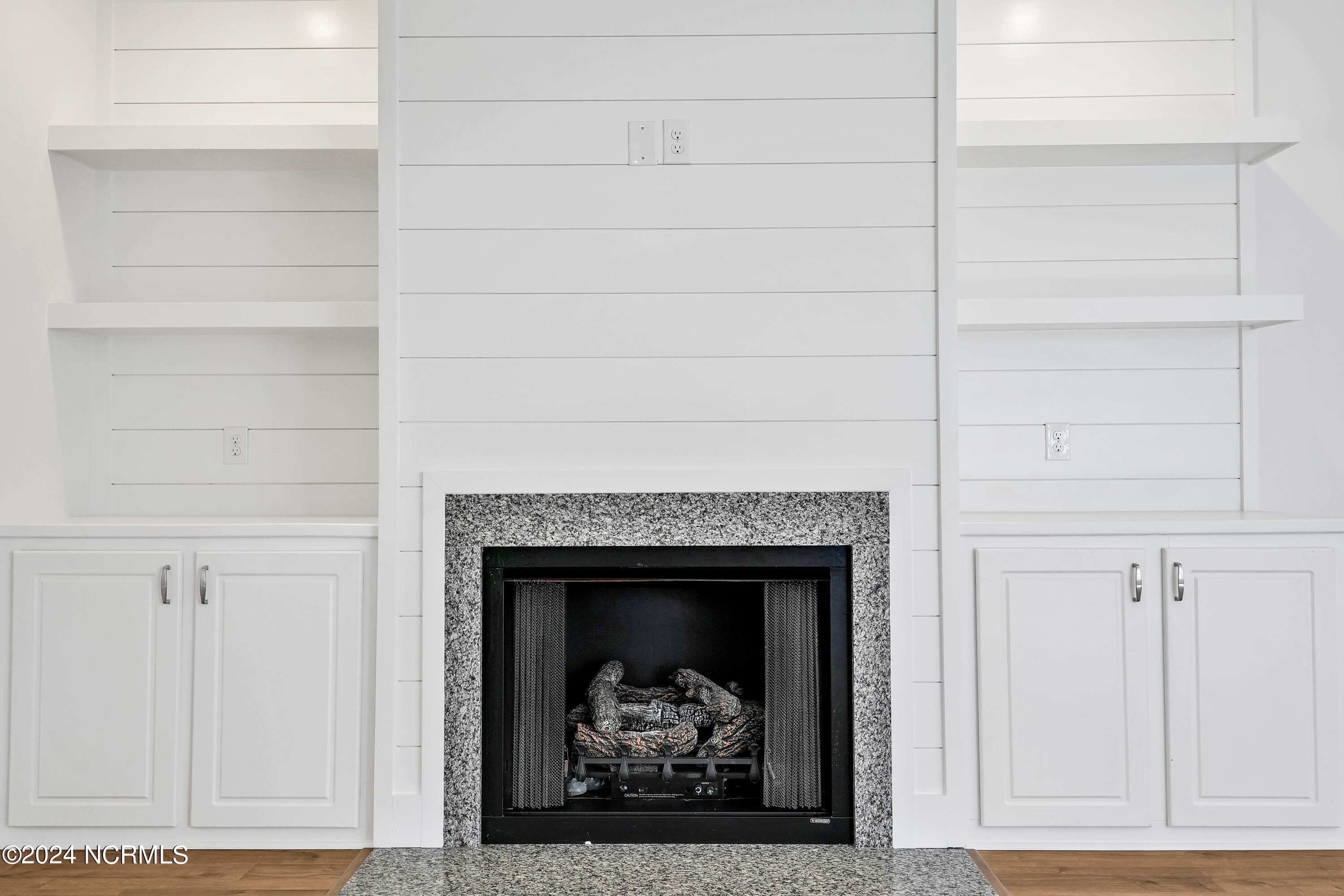 2075 Greenside Manor Drive